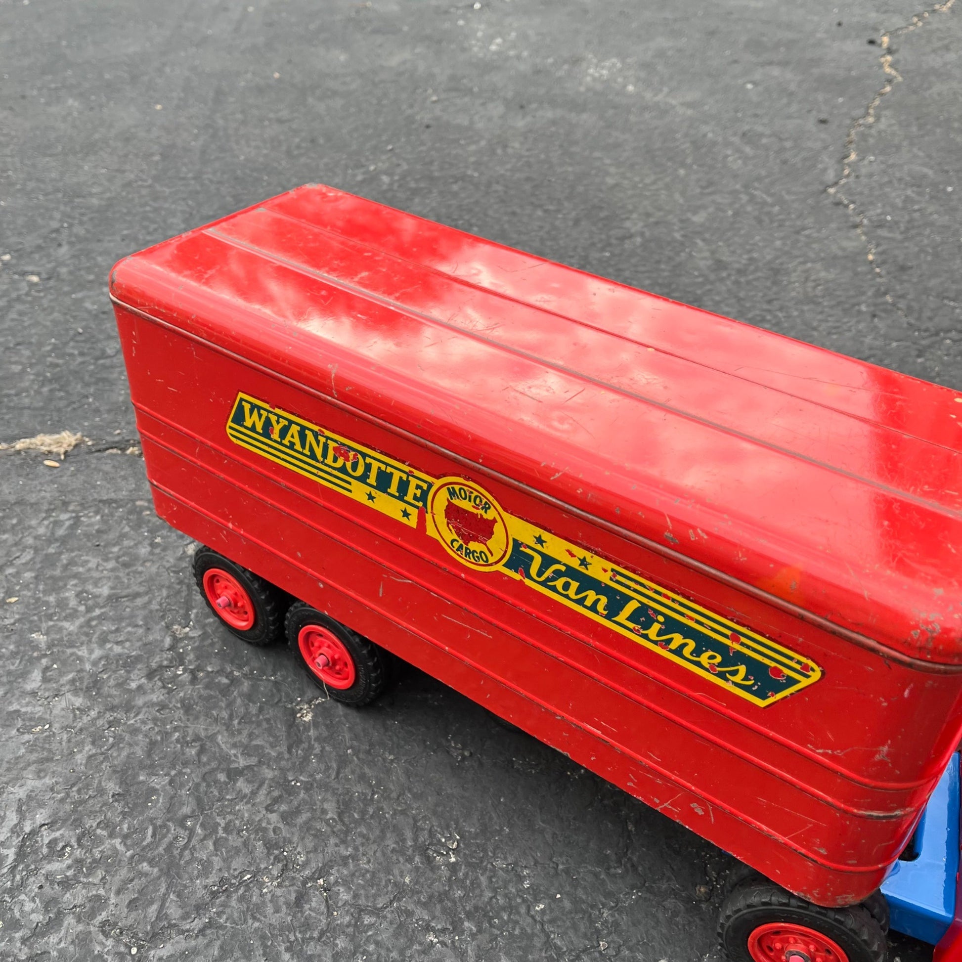 Vintage Wyandotte Van Lines Motor Cargo Semi Truck Trailer Pressed Steel Toy
