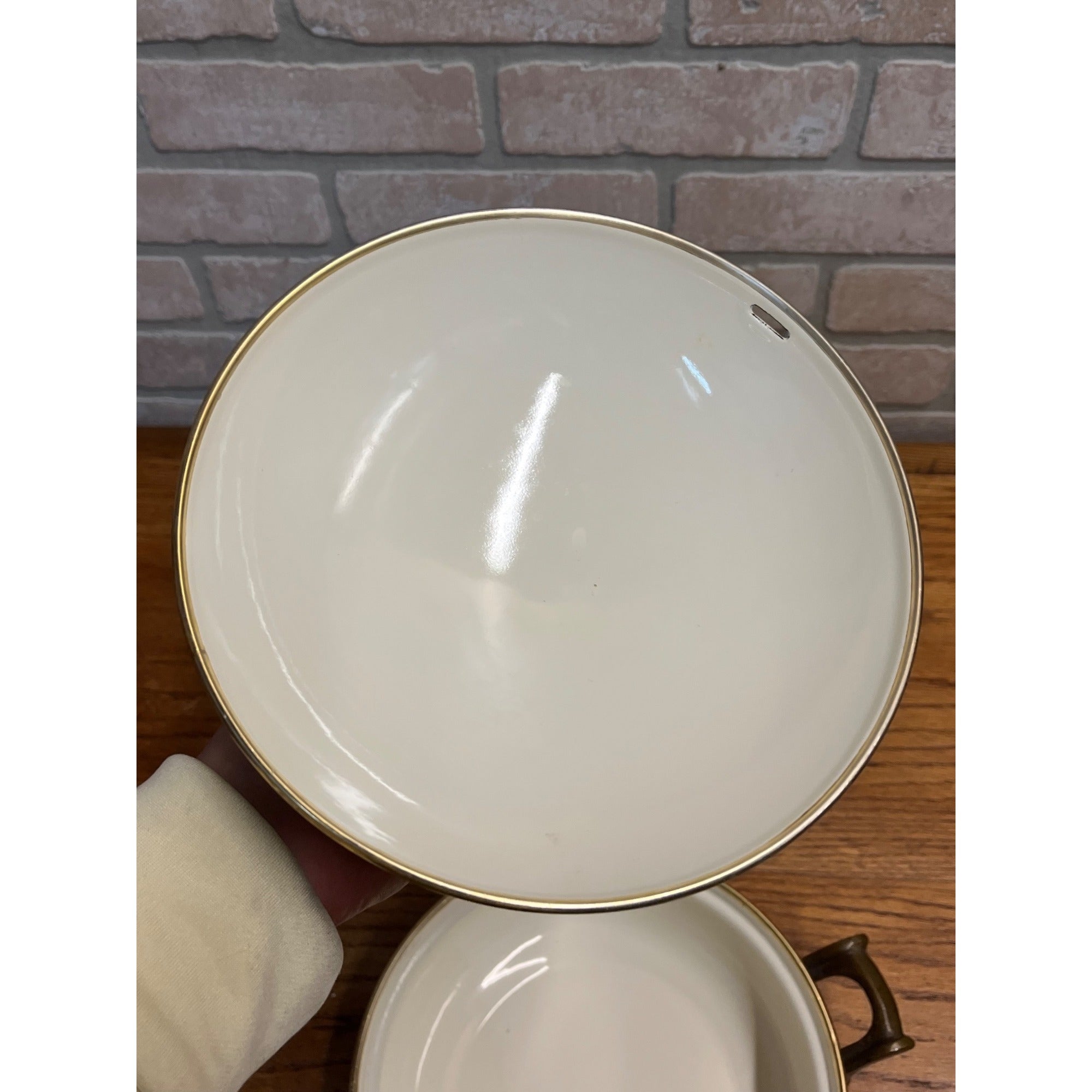 Vintage Sweet Honeysuckle Vine Dutch Oven Pot Enamelware ASTA Fissler 9"