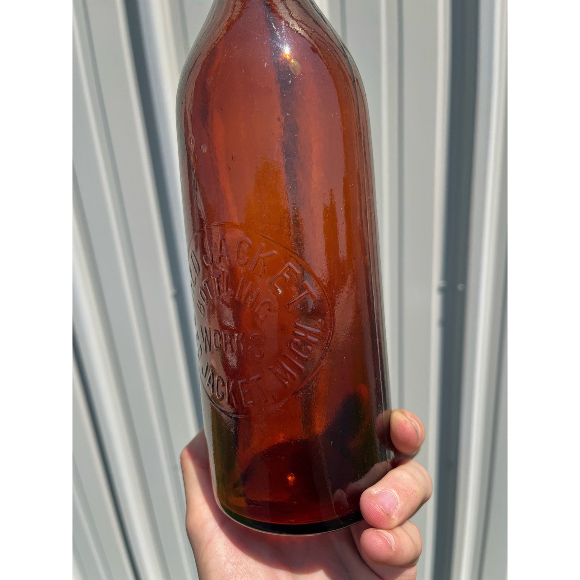 RARE Red Jacket Bottling Works Michigan Beer Bottle Quart Amber Brown MI