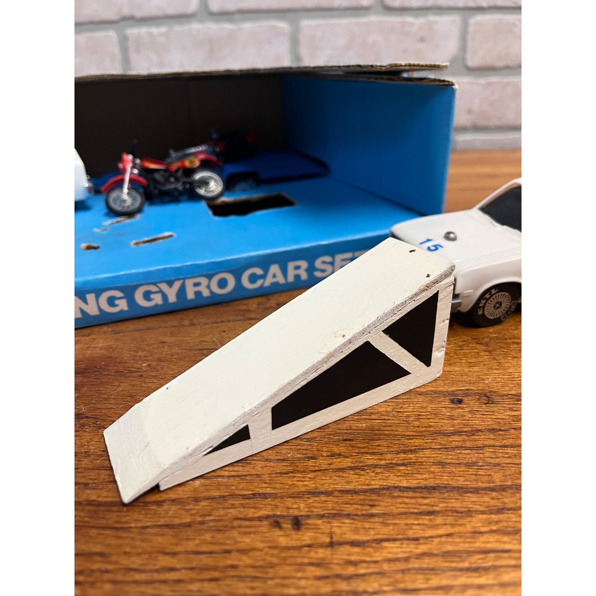 Vintage ERTL Joie Chitwoods Thrill Show Balancing Gyro Car Set Original Box