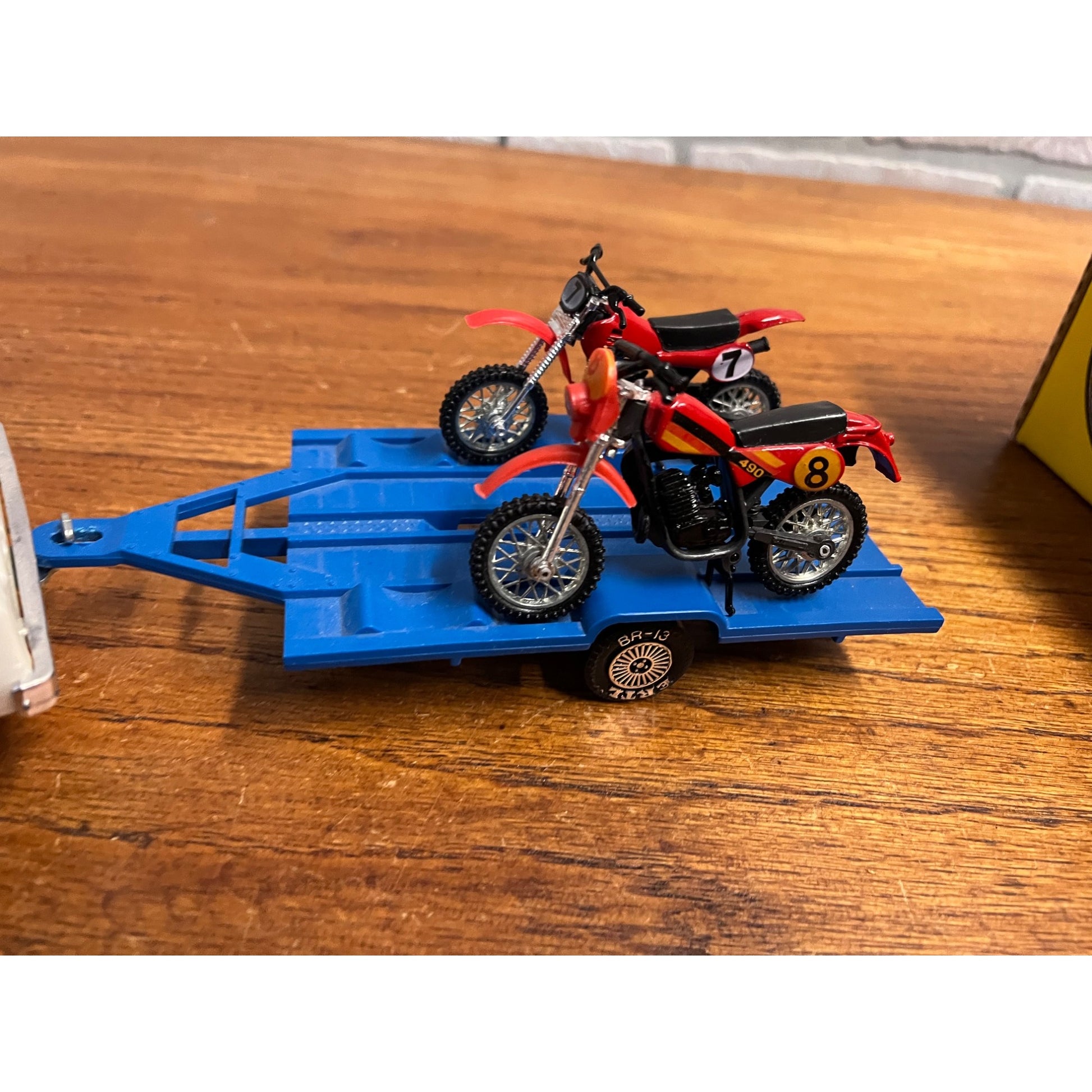 Vintage ERTL Joie Chitwoods Thrill Show Balancing Gyro Car Set Original Box