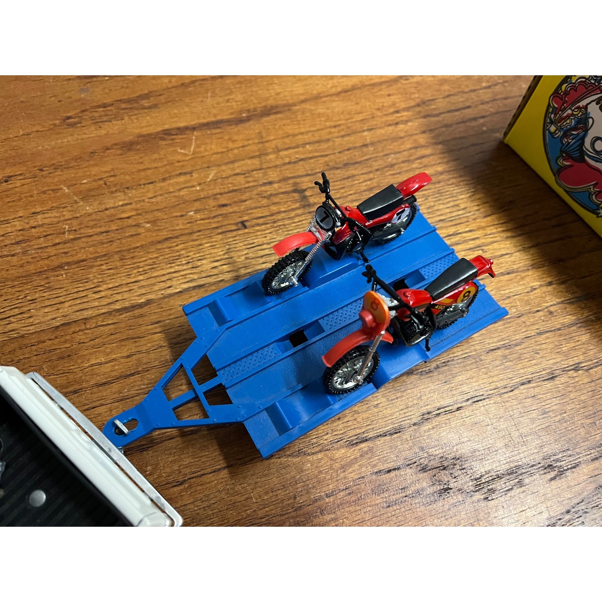 Vintage ERTL Joie Chitwoods Thrill Show Balancing Gyro Car Set Original Box