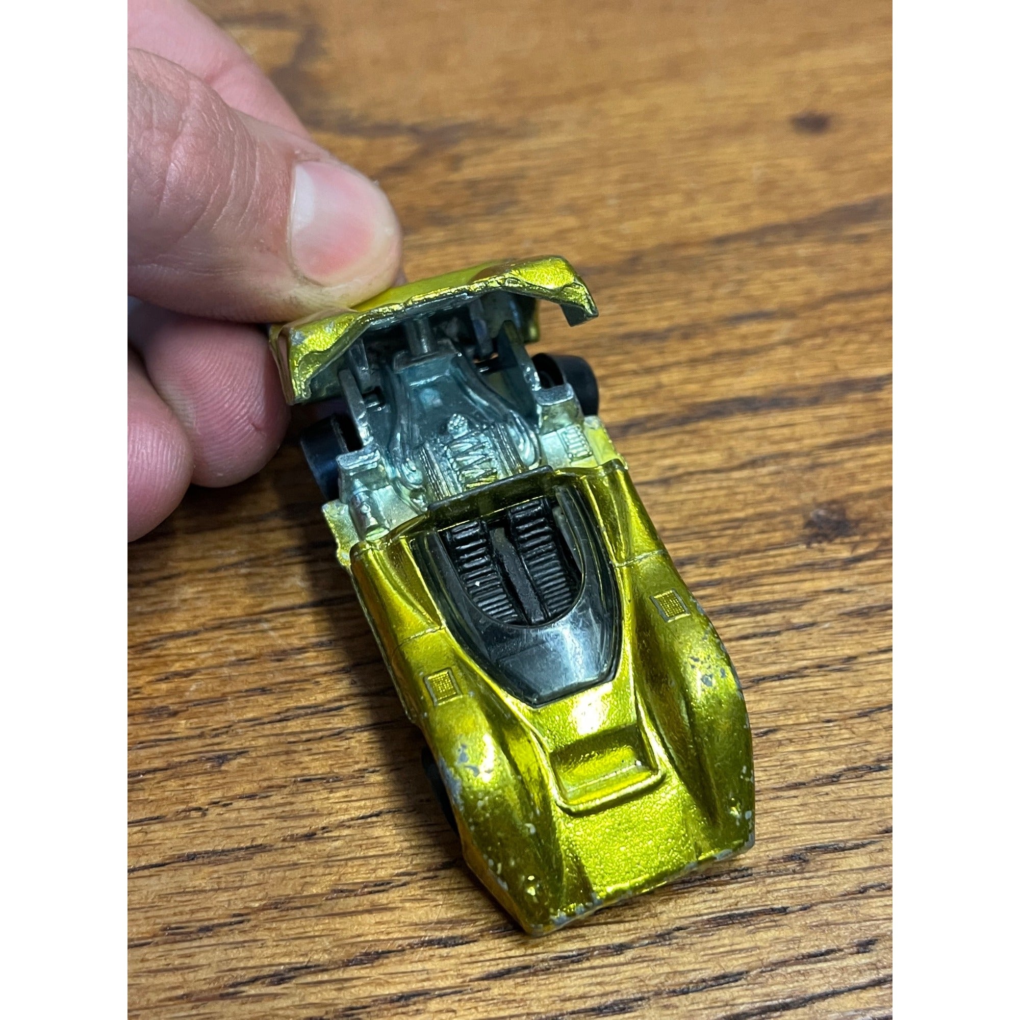 Vintage 1968 Hot Wheels Redline McLaren M6A Lime Yellow Green or Antifreeze -- CLEAN