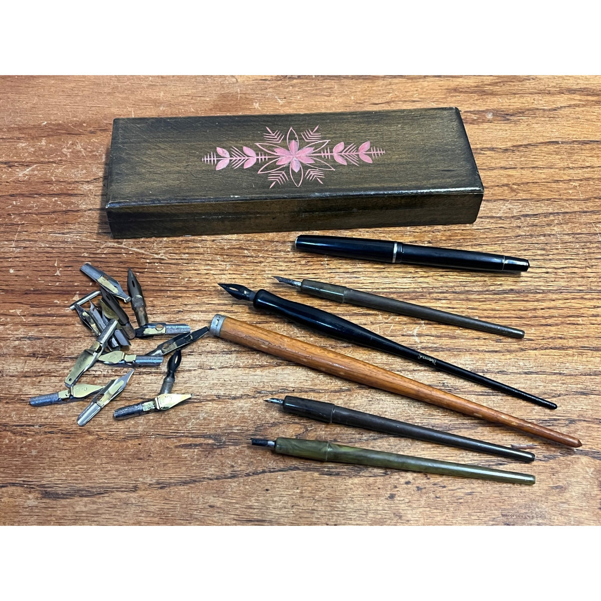Vintage Wooden Pencil / Pen Box Carved Floral Hinged Lid w/ Fountain Calligraphy Pens and Nibs