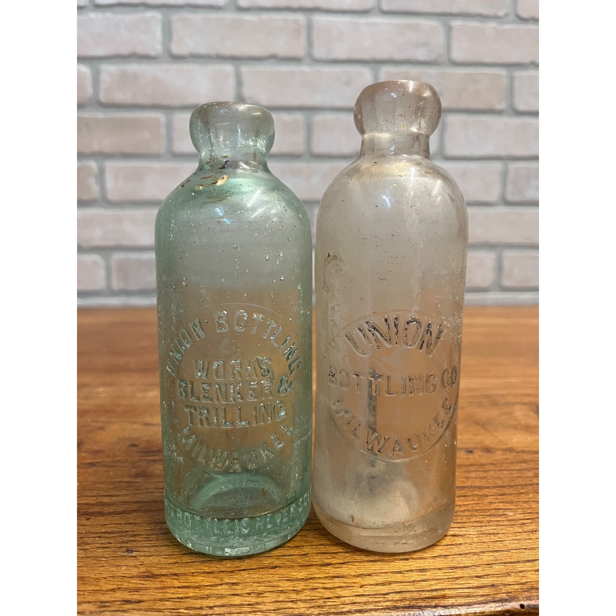 Union Bottling Works Milwaukee Wisconsin Blob Top Hutchinson Soda Bottles Lot 2