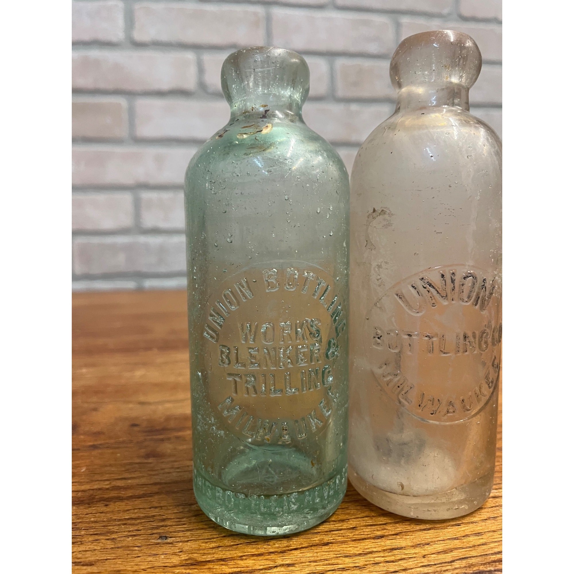 Union Bottling Works Milwaukee Wisconsin Blob Top Hutchinson Soda Bottles Lot 2
