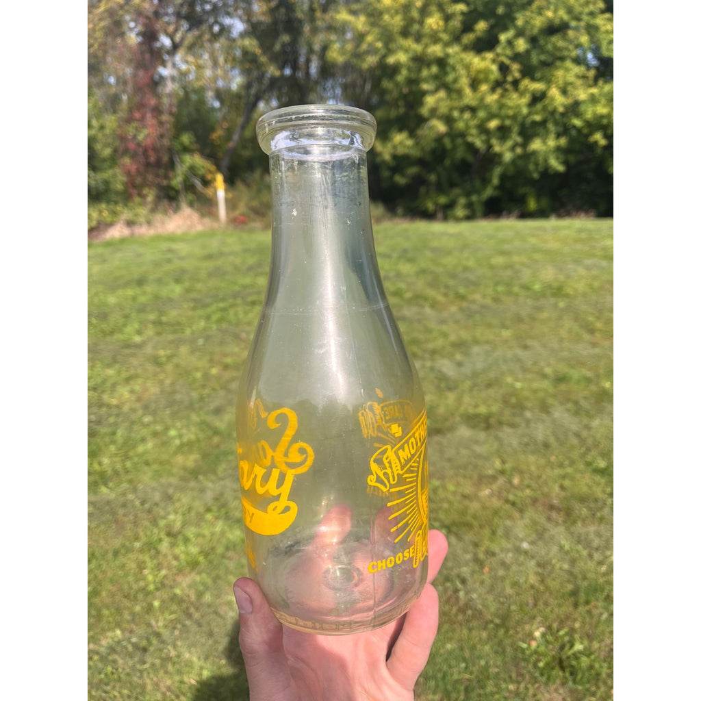 TRPQ Milk Bottle Sanitary Dairy Co. Berlin WI Quart Wis Waupun Ripon Wisconsin