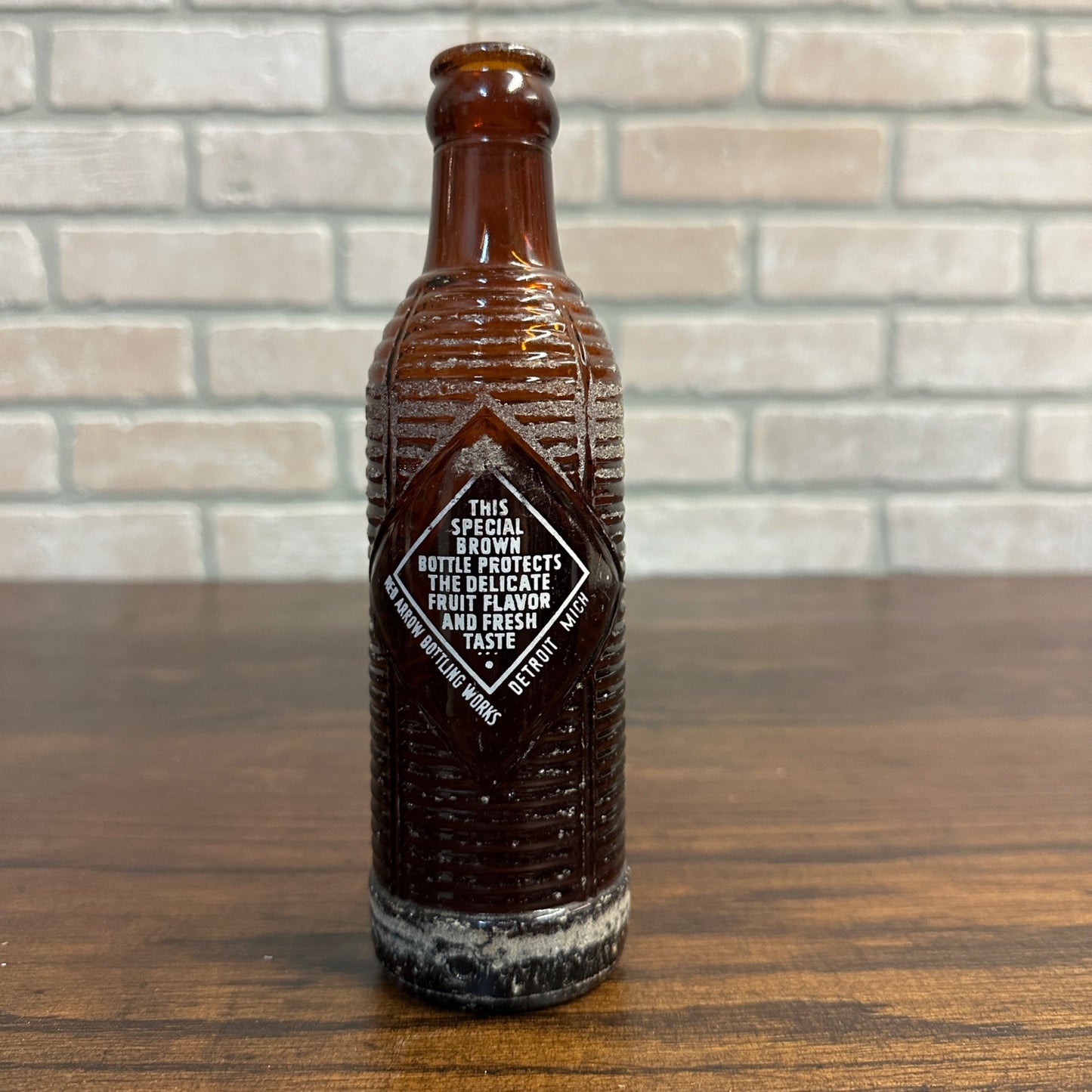 Vintage Orange Crush Brown Ribbed 7 Oz. Red Arrow Bottle Works Detroit Michigan