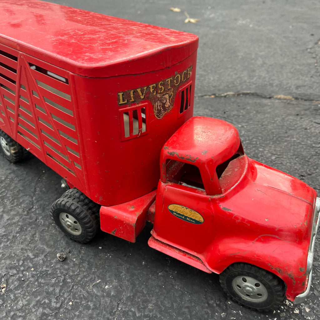 Vintage Tonka Farms Livestock Red Truck Hauler Pressed Steel Toy