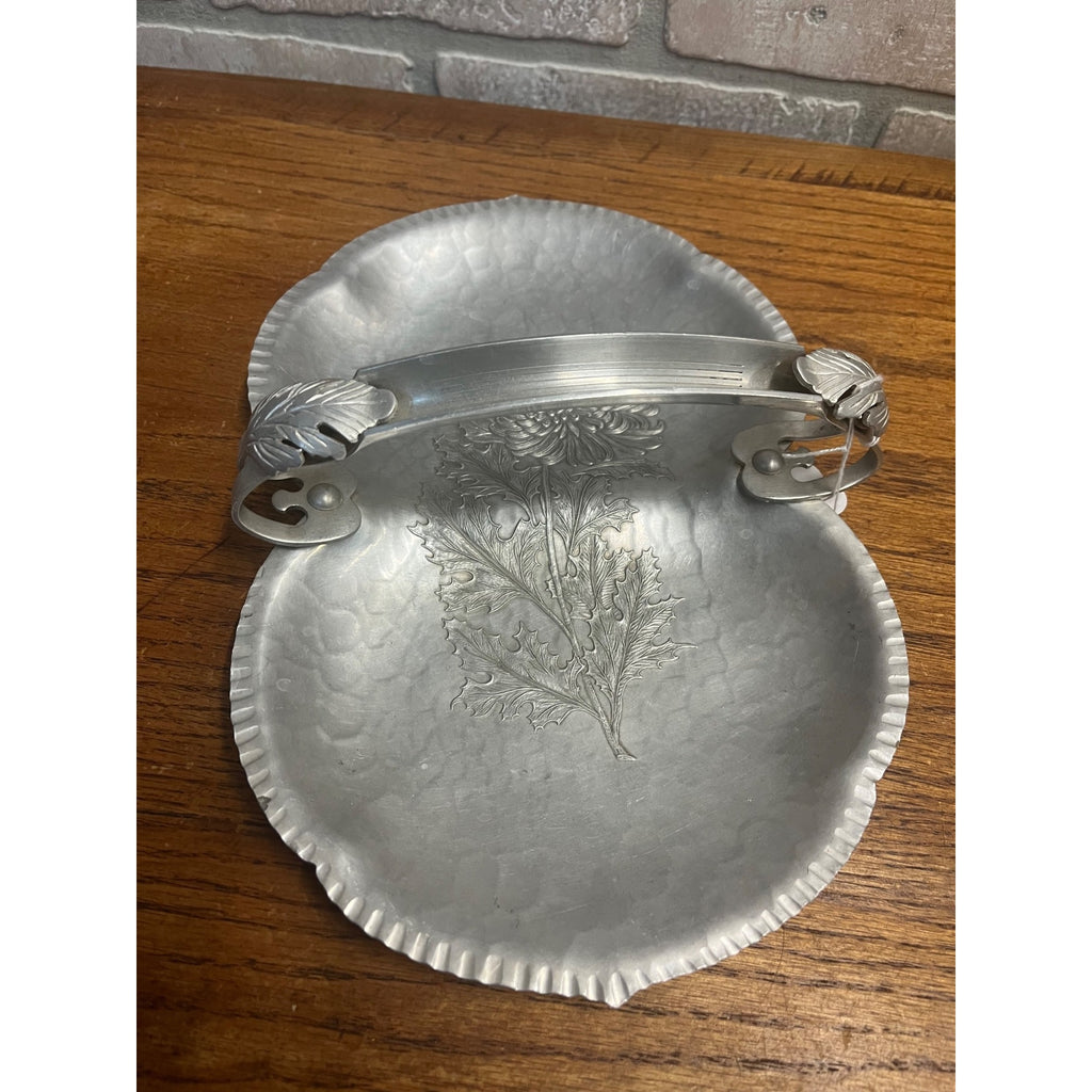 Vintage Mid Century Trinket Dresser Tray Basket Aluminum Flower Hammered