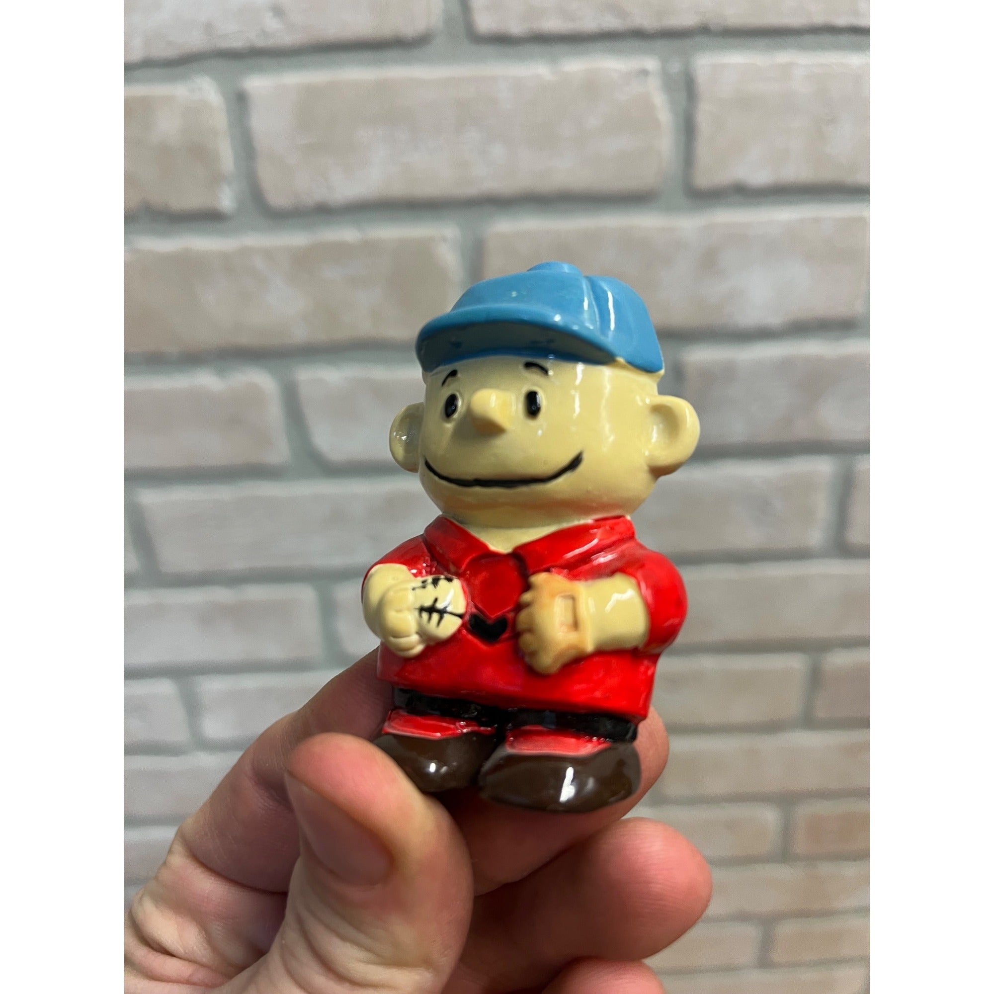 Vintage 1966 Charlie Brown Ceramic Fridge Magnet 2.5"