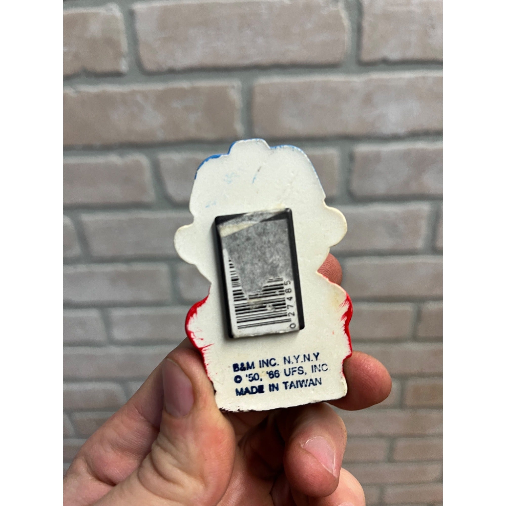 Vintage 1966 Charlie Brown Ceramic Fridge Magnet 2.5"