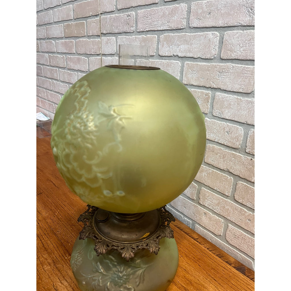 RARE Antique Satin Vaseline Uranium Glass Gone with the Wind Oil Lamp GWTW