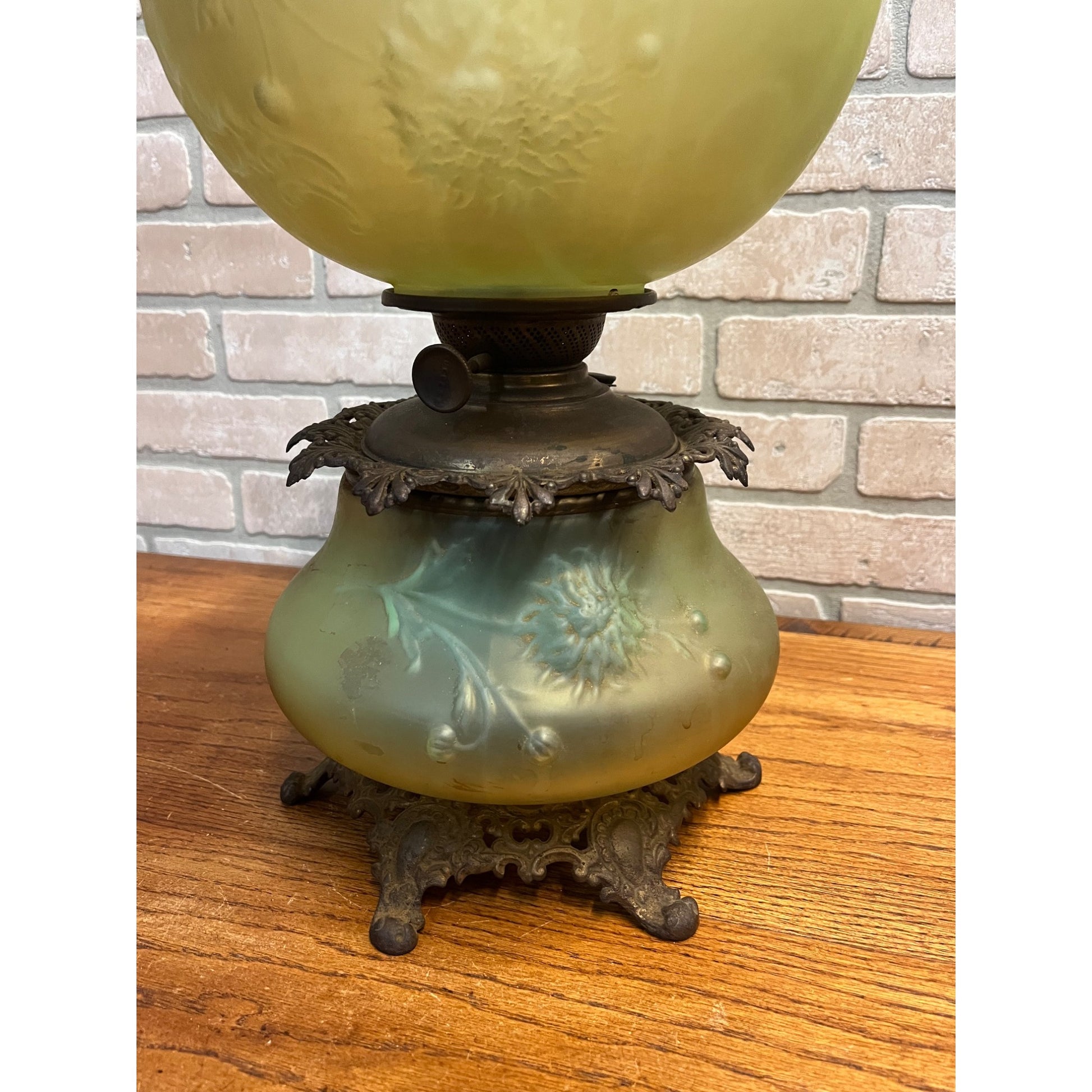 RARE Antique Satin Vaseline Uranium Glass Gone with the Wind Oil Lamp GWTW