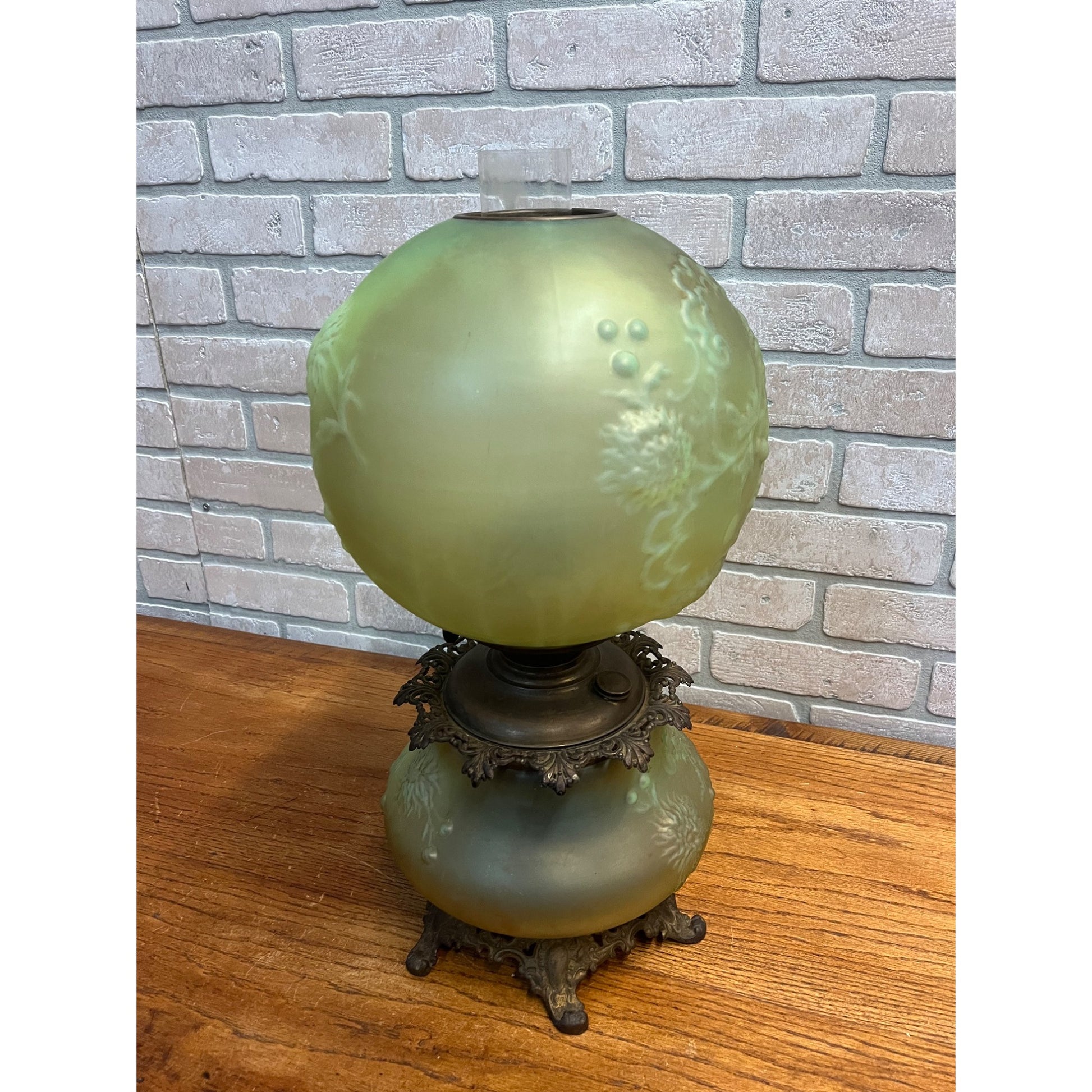 RARE Antique Satin Vaseline Uranium Glass Gone with the Wind Oil Lamp GWTW