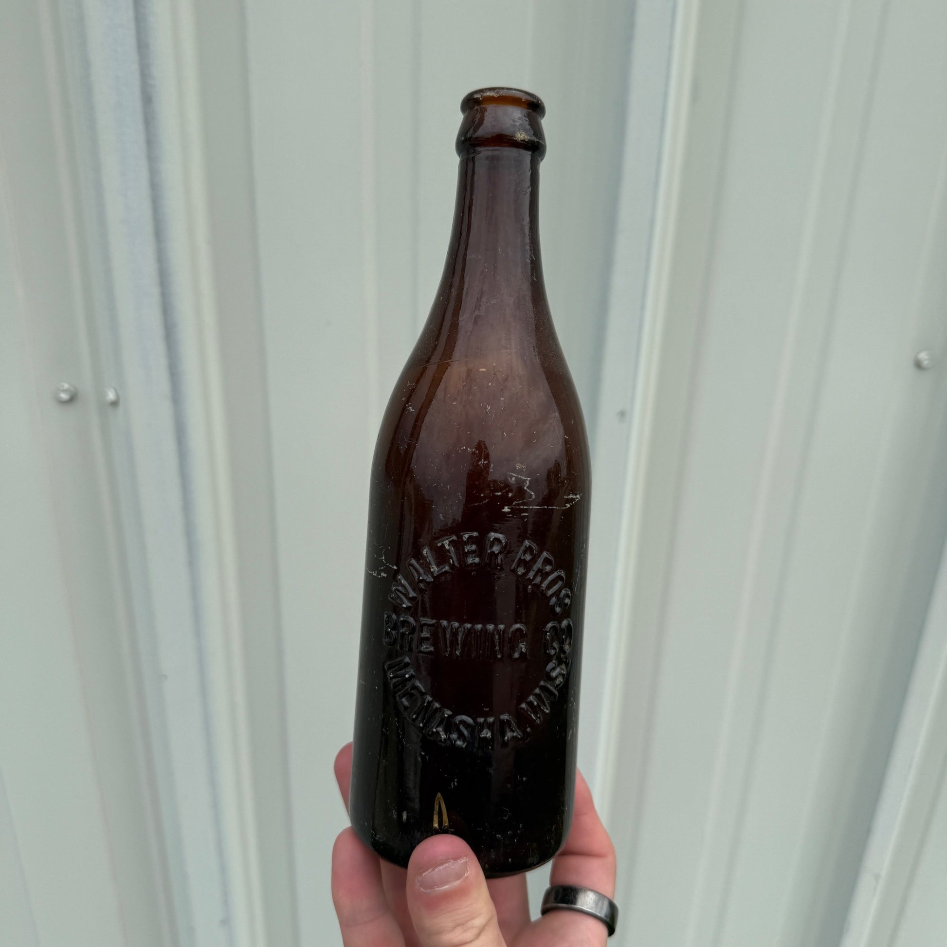 Pre-Pro Walter Bros Brewing Co. Beer Bottle 12oz Amber Brown Embossed Menasha WI