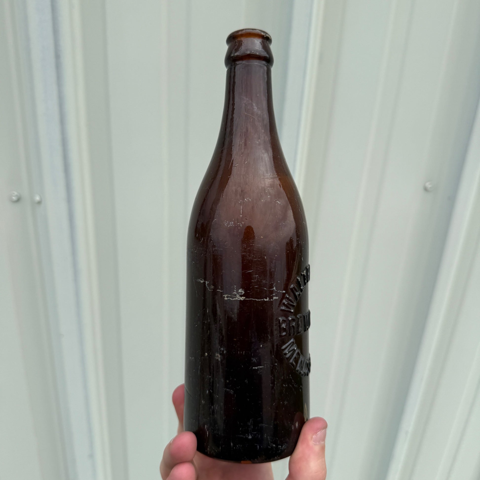 Pre-Pro Walter Bros Brewing Co. Beer Bottle 12oz Amber Brown Embossed Menasha WI