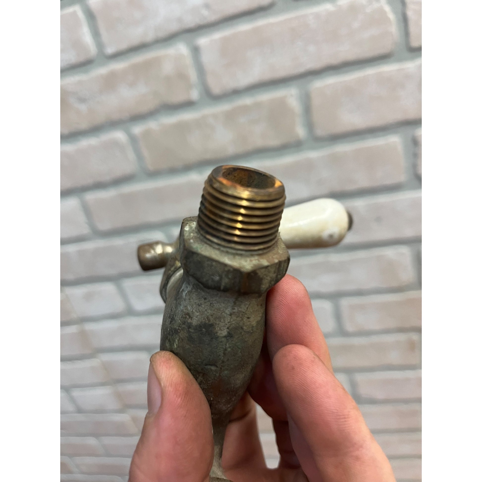 Vintage Hot Bathroom Sink Tub Faucet Spout Brass Porcelain