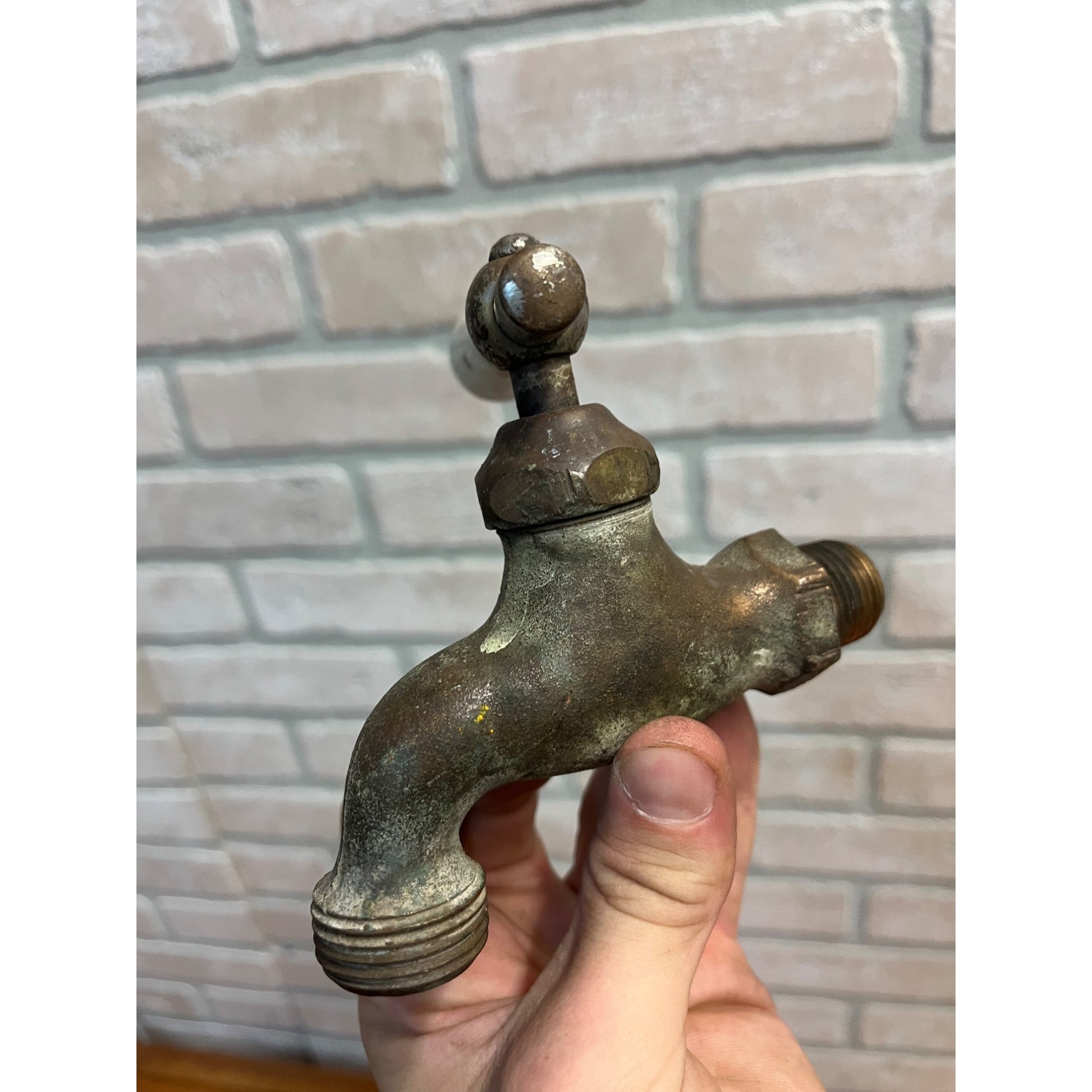 Vintage Hot Bathroom Sink Tub Faucet Spout Brass Porcelain