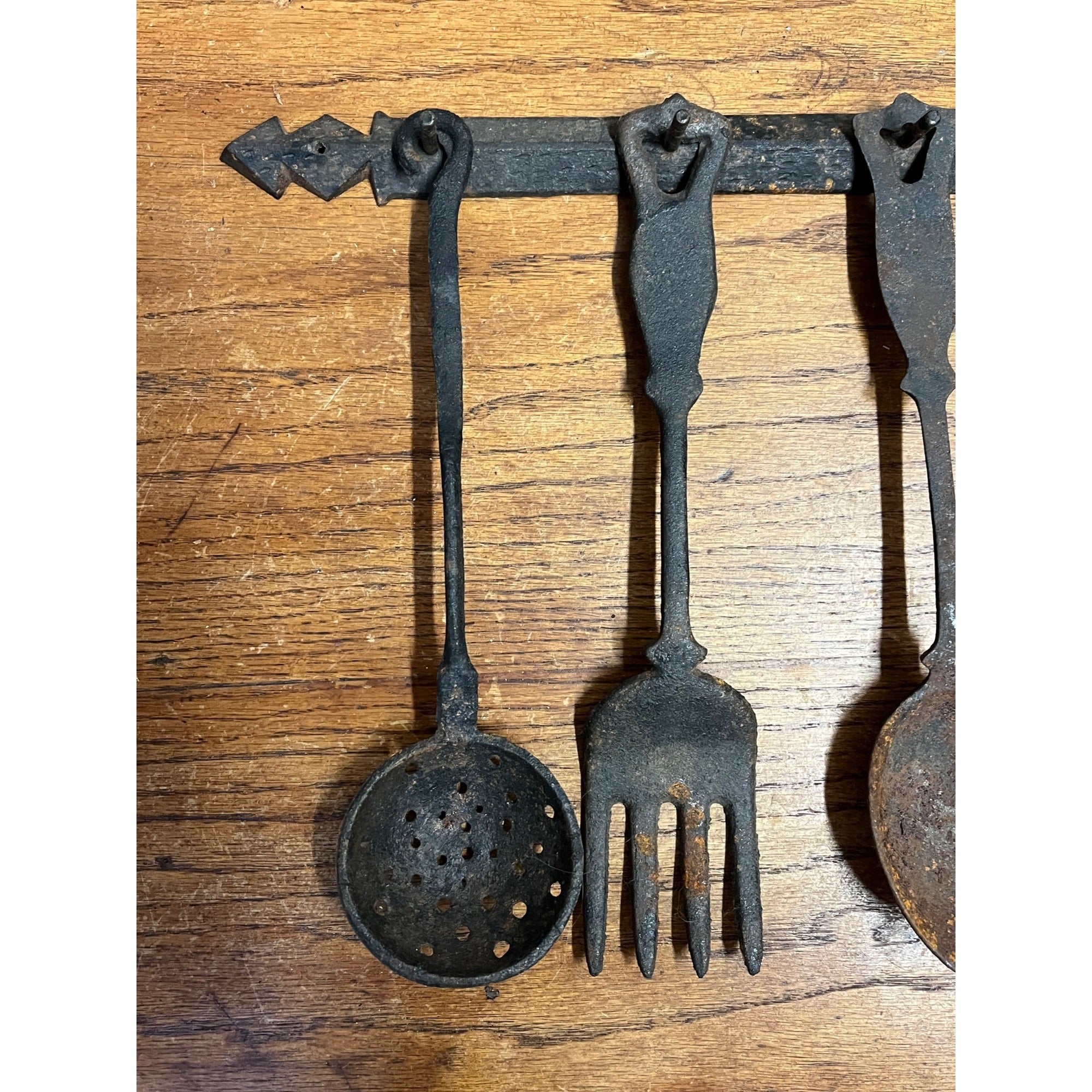 Vintage Cast Iron 4-Utensil Wall Rack Hanger Kitchen Decor Primitive Farmhouse