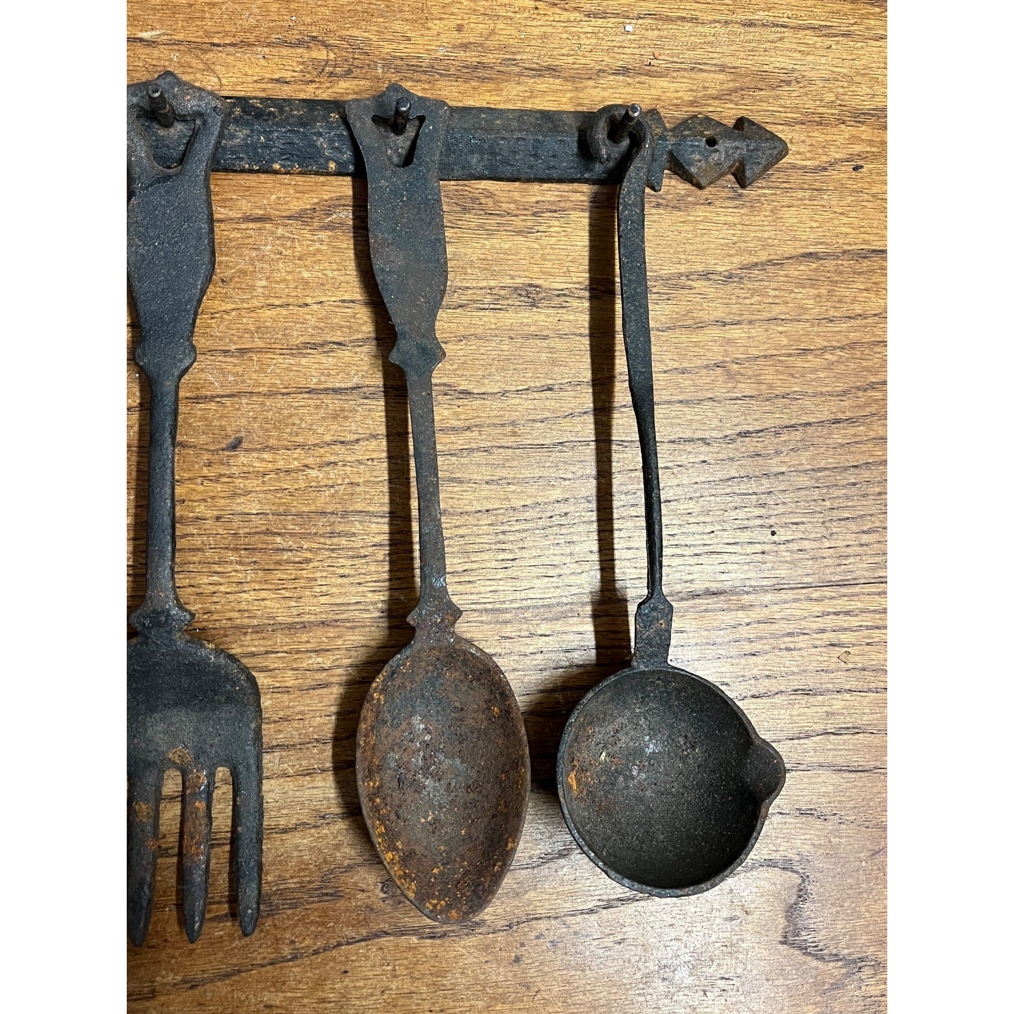 Vintage Cast Iron 4-Utensil Wall Rack Hanger Kitchen Decor Primitive Farmhouse