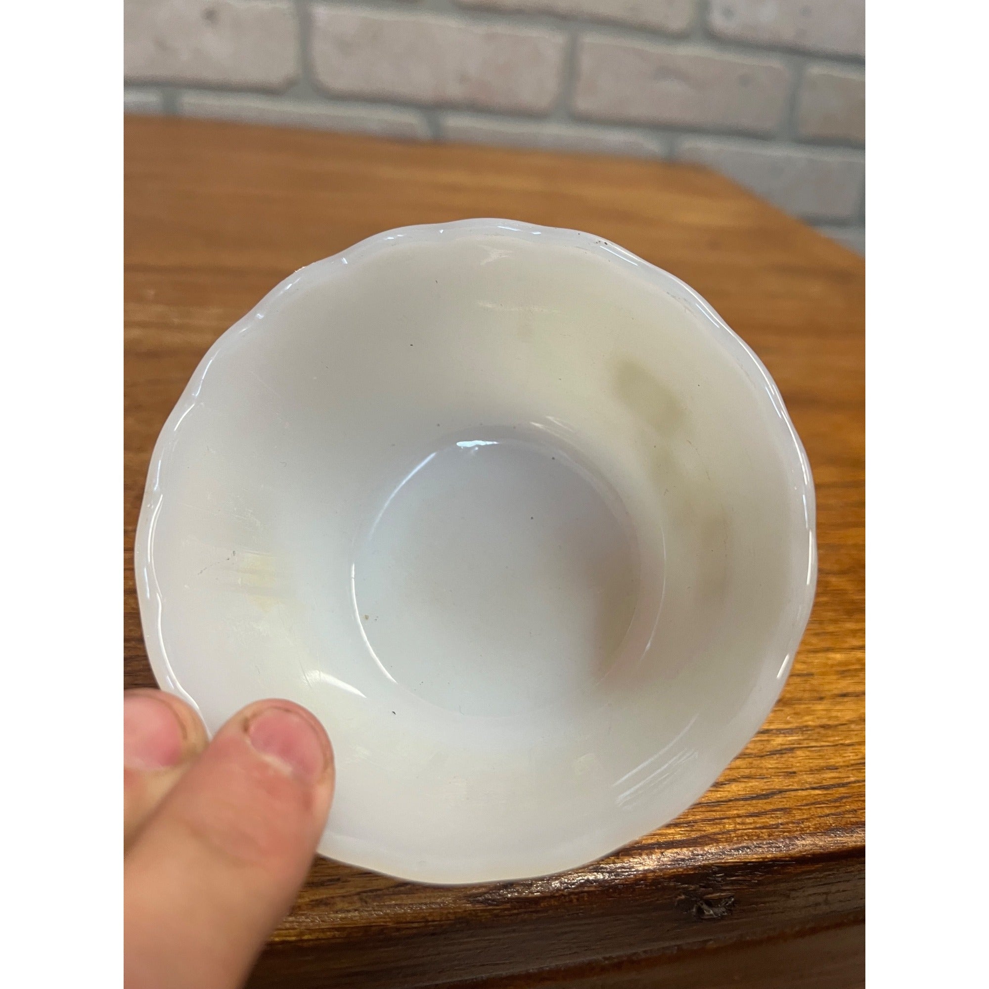 Vintage Fire King 4- Dessert Bowls Gold on Milk Glass Atomic Star Snowflake