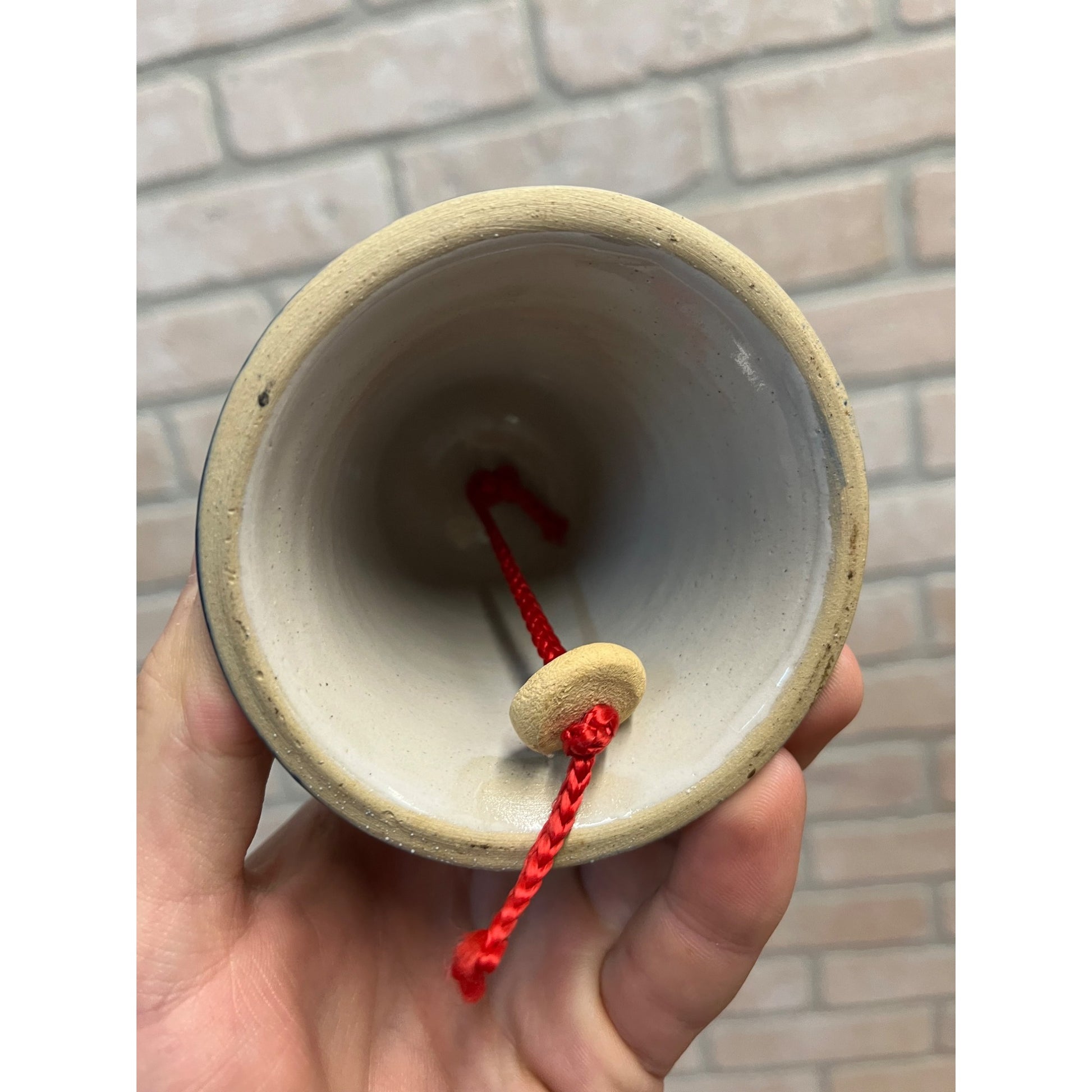 RARE Vintage Louisville Stoneware 4" Bell Winter Scene Cutting Christmas Tree