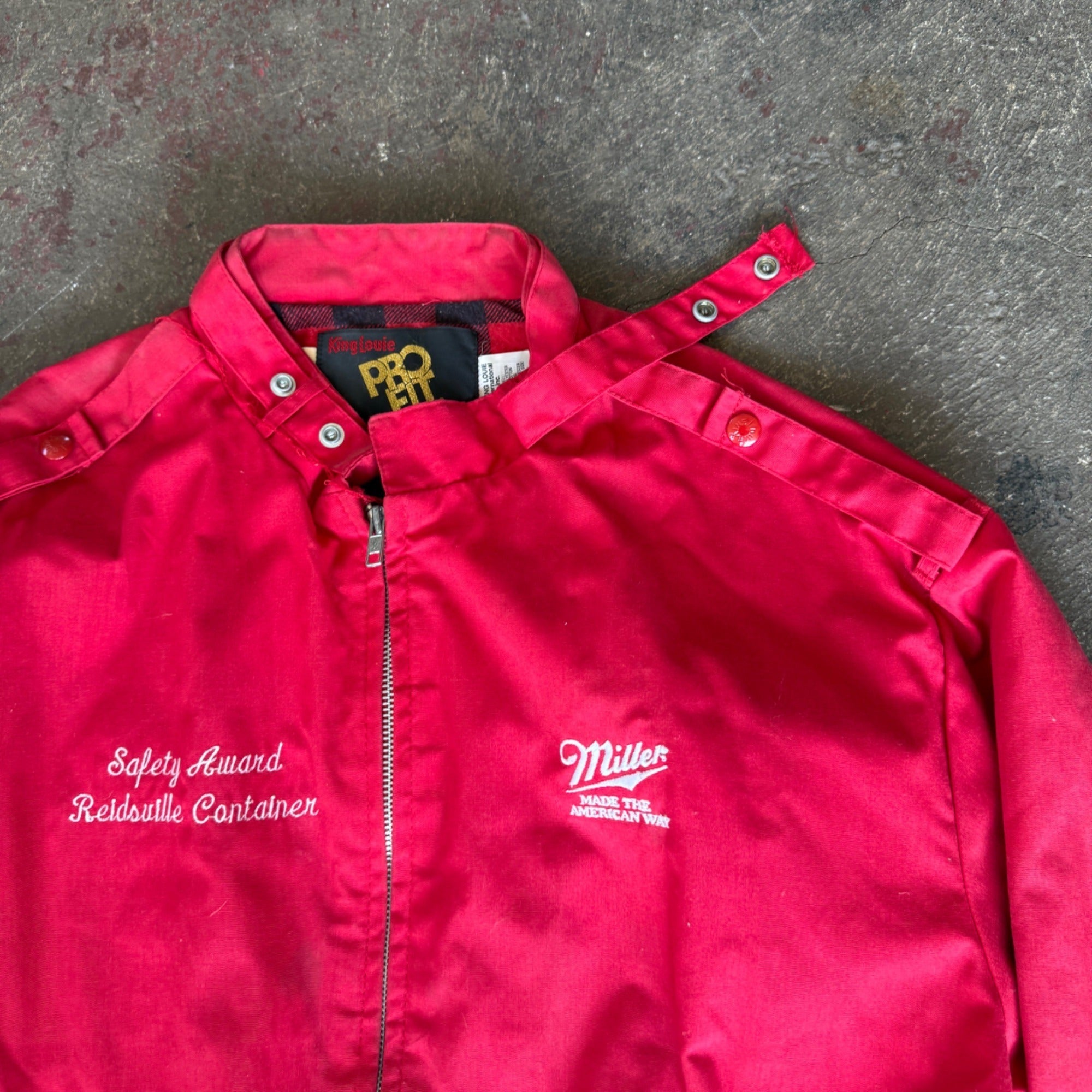 Vintage  Miller High Life Work Distributor Jacket Size XL Zipper Red
