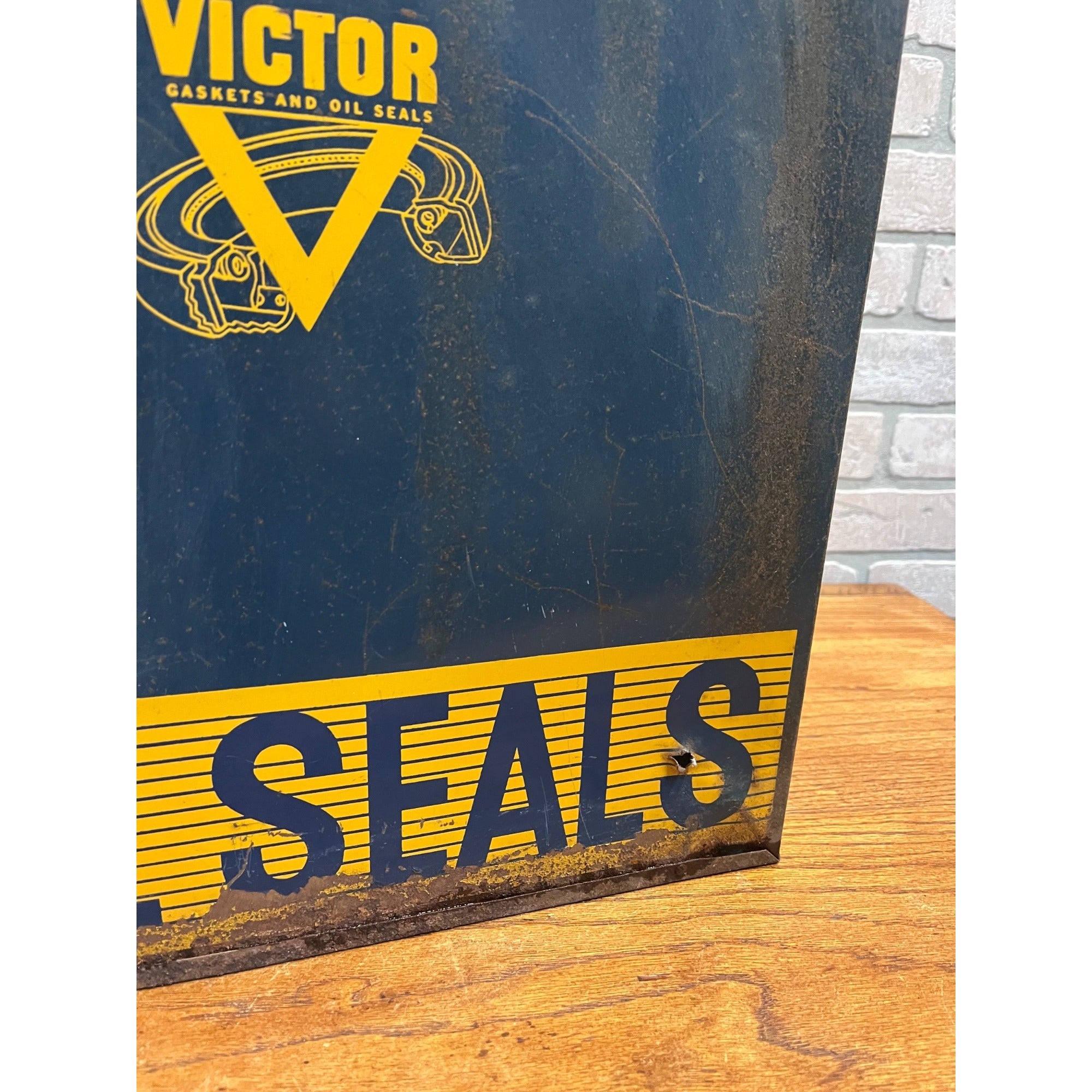 Vintage Victor Oil Gasket Seals Advertising Display Rack Cabinet Sign Garage