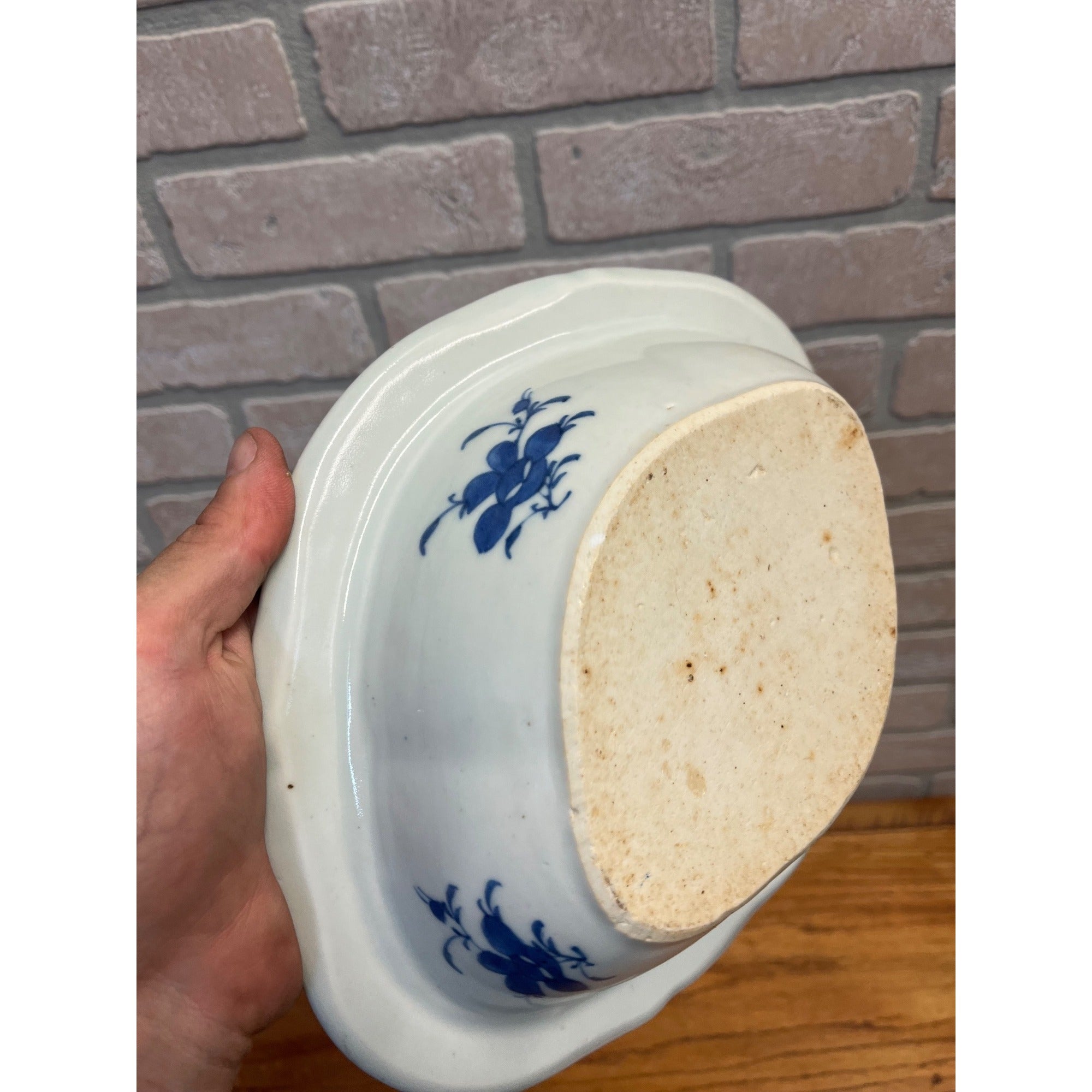Antique Chinese Export Porcelain Canton Oval Covered Vegetable Serving Dish Bowl