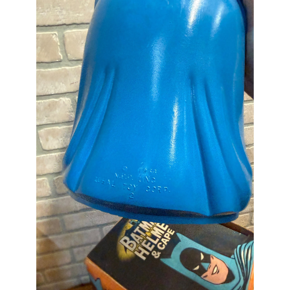 Vintage 1966 Official Batman Helmet & Cape Set Ideal Toy Corp DC Comics Box