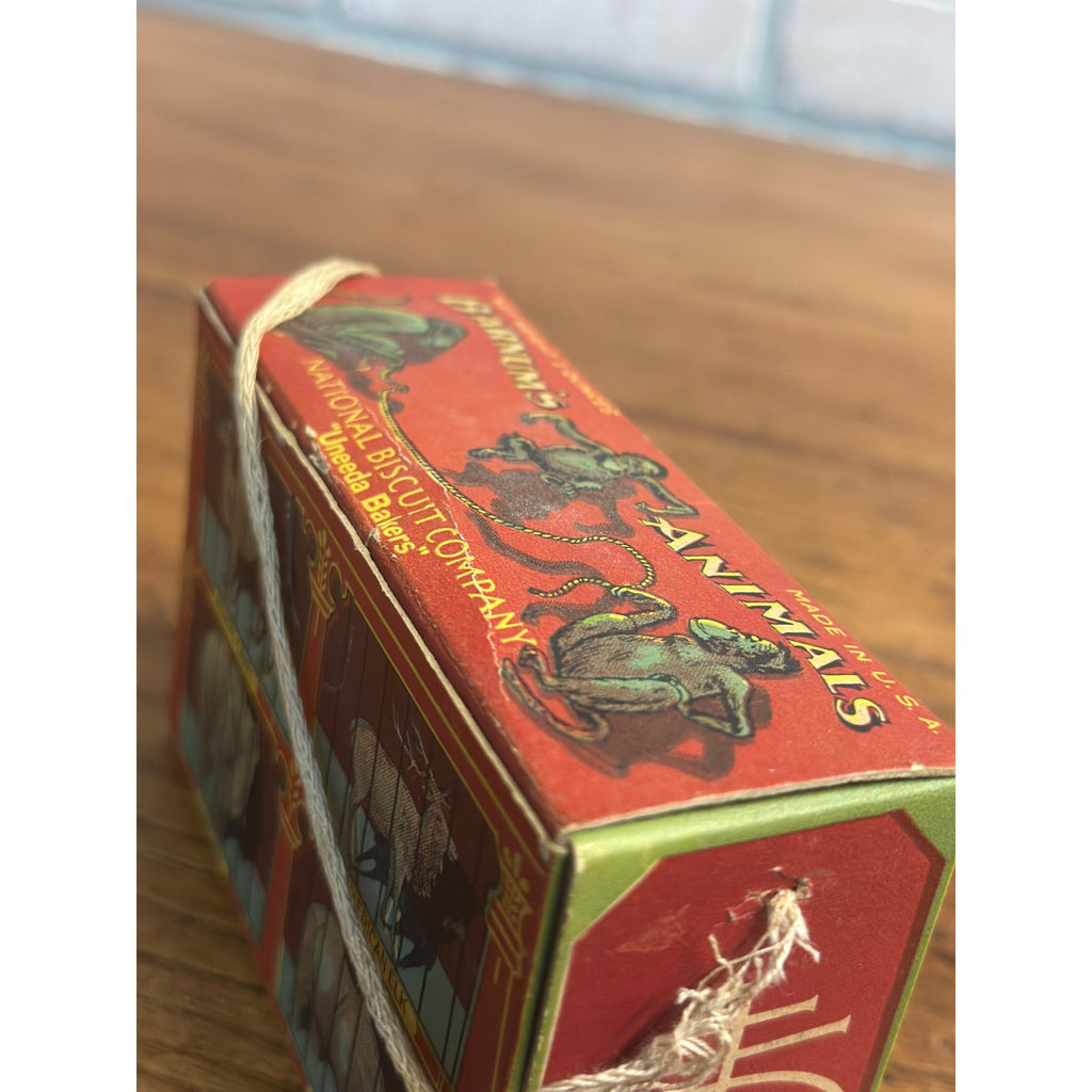 RARE Vintage 1930s Barnum's Animal Crackers NABISCO w/ Zu Zu Clown Base