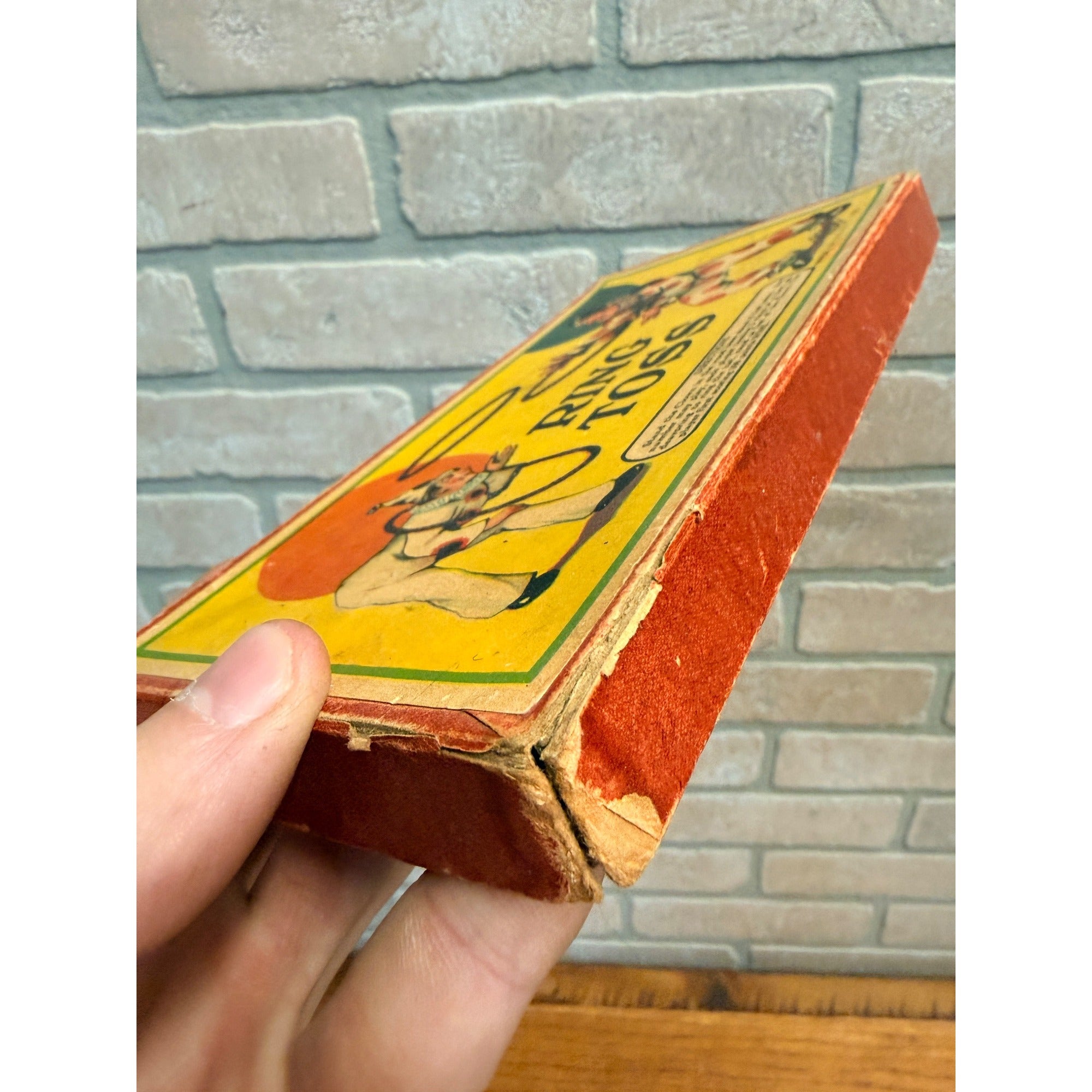 Vintage  YLDR Saint Louis Clown Ring Toss Game W/Original Box Early Toy