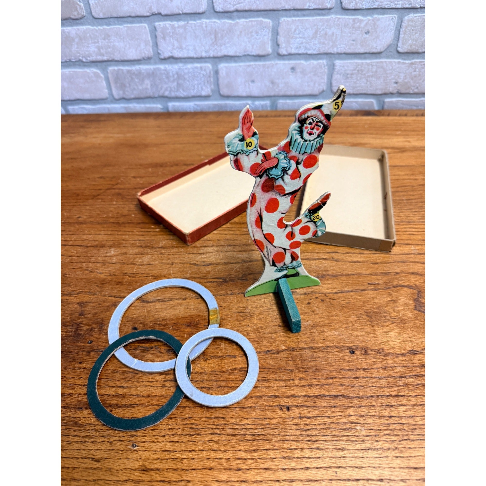 Vintage  YLDR Saint Louis Clown Ring Toss Game W/Original Box Early Toy