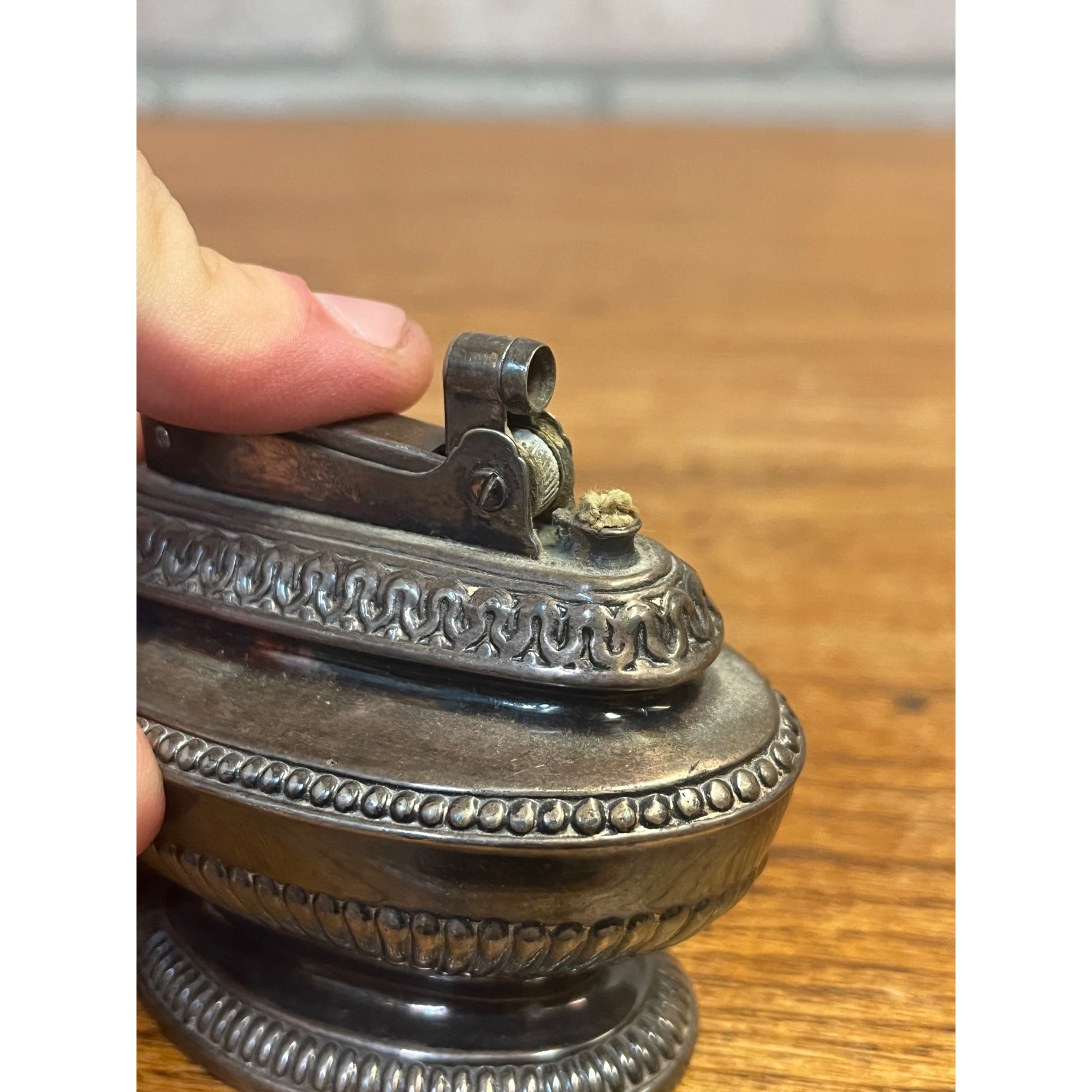 Vintage Silverplate "Queen Anne" Refillable Tabletop Lighter By Ronson MCM Smoking Accessory