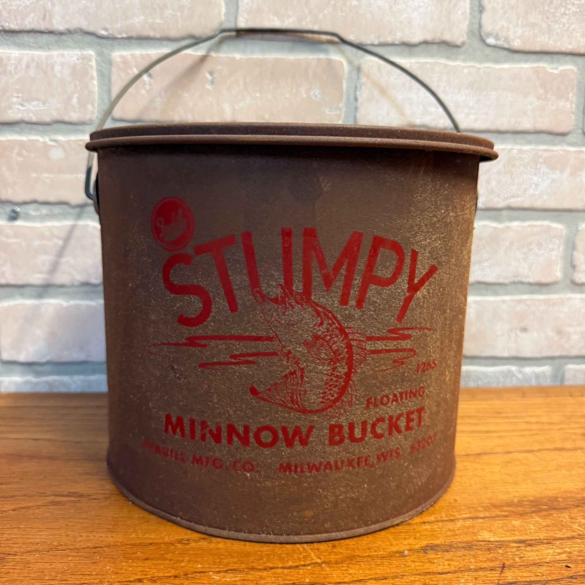 Vintage Metal Floating Stumpy Minnow Bucket With Lid and Handle Frabill MFG. Co., Milwaukee, WI Primitive Cabin Decor