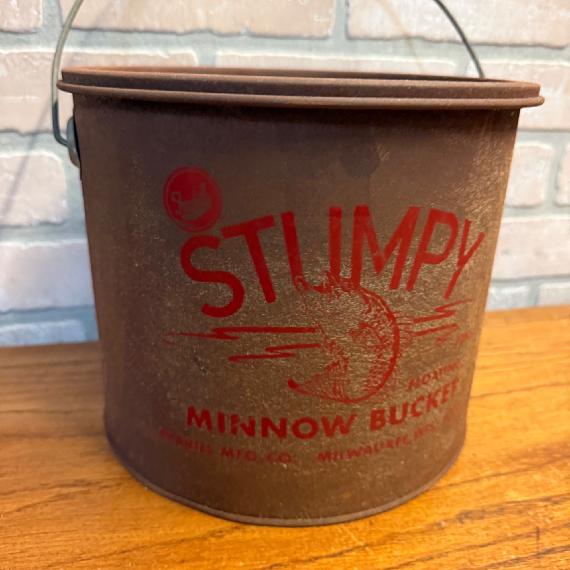 Vintage Metal Floating Stumpy Minnow Bucket With Lid and Handle Frabill MFG. Co., Milwaukee, WI Primitive Cabin Decor