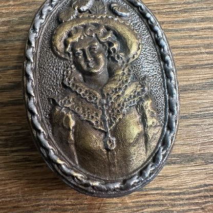 Vintage 1975 Victorian Woman Girl Solid Brass Belt Buckle Bergamont Works