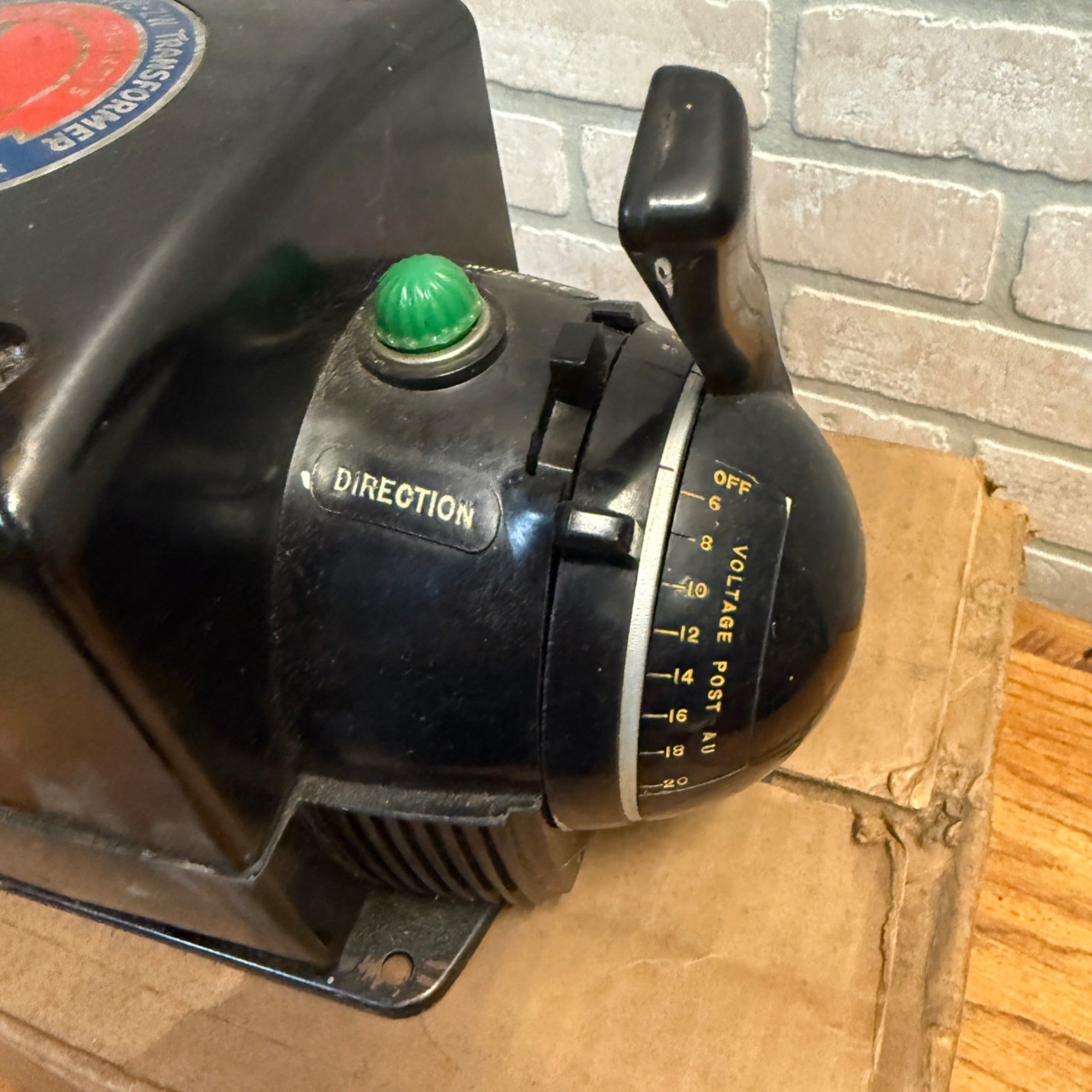 Vintage Lionel ZW Trainmaster 275W Transformer Postwar O Gauge w/ Original Box As-Is