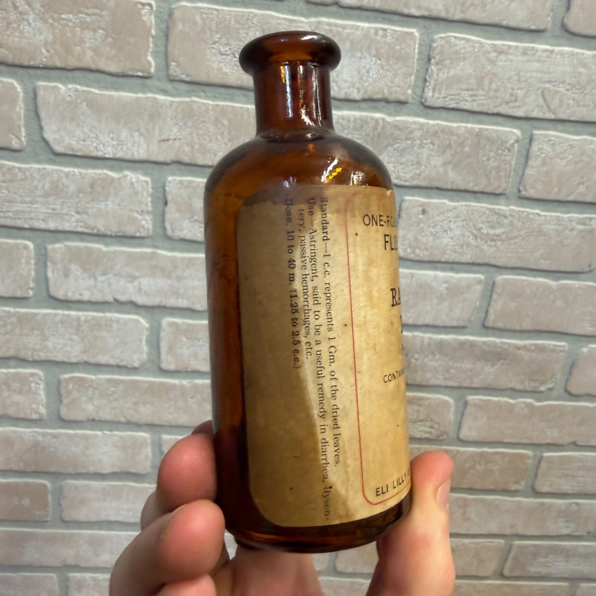 Vintage Lilly Drug Raspberry Leaves Fluid Extract Bottle Empty
