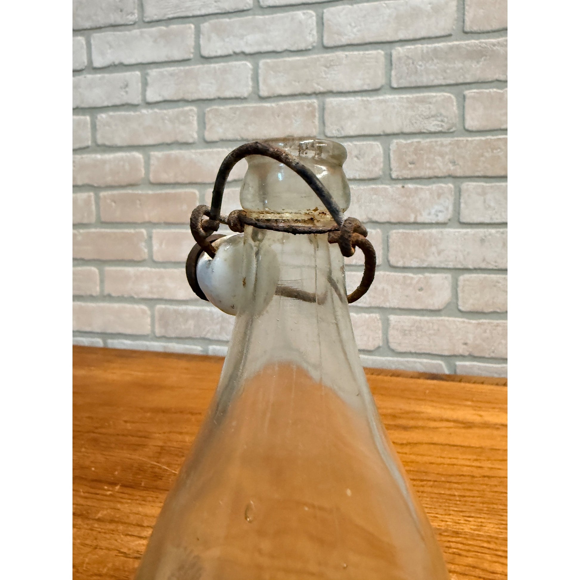 Vintage Racine, Wisconsin Soda Bottle Brandenburg Gloede w/ Stopper 1pt 14oz