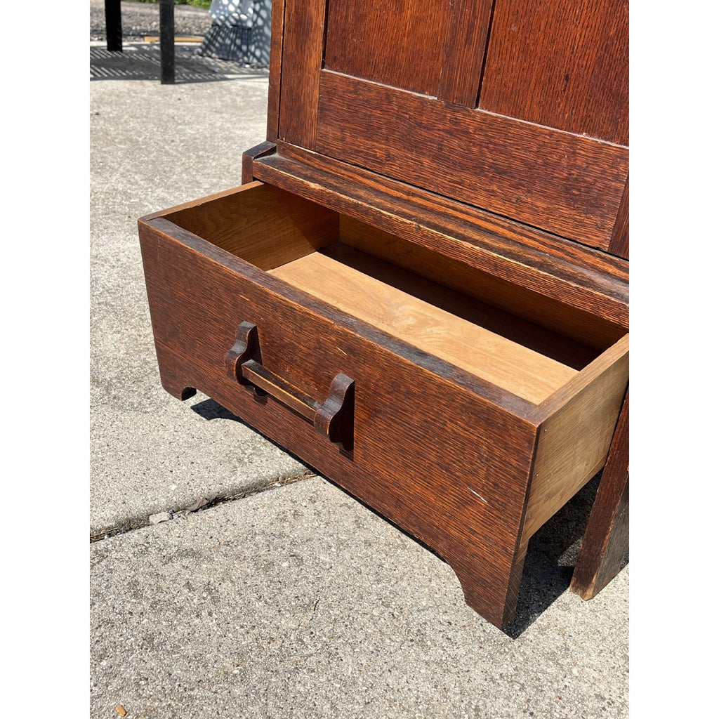 Original Antique Arts & Crafts Mission Quartersawn Oak Gentlemen's Bar Cabinet