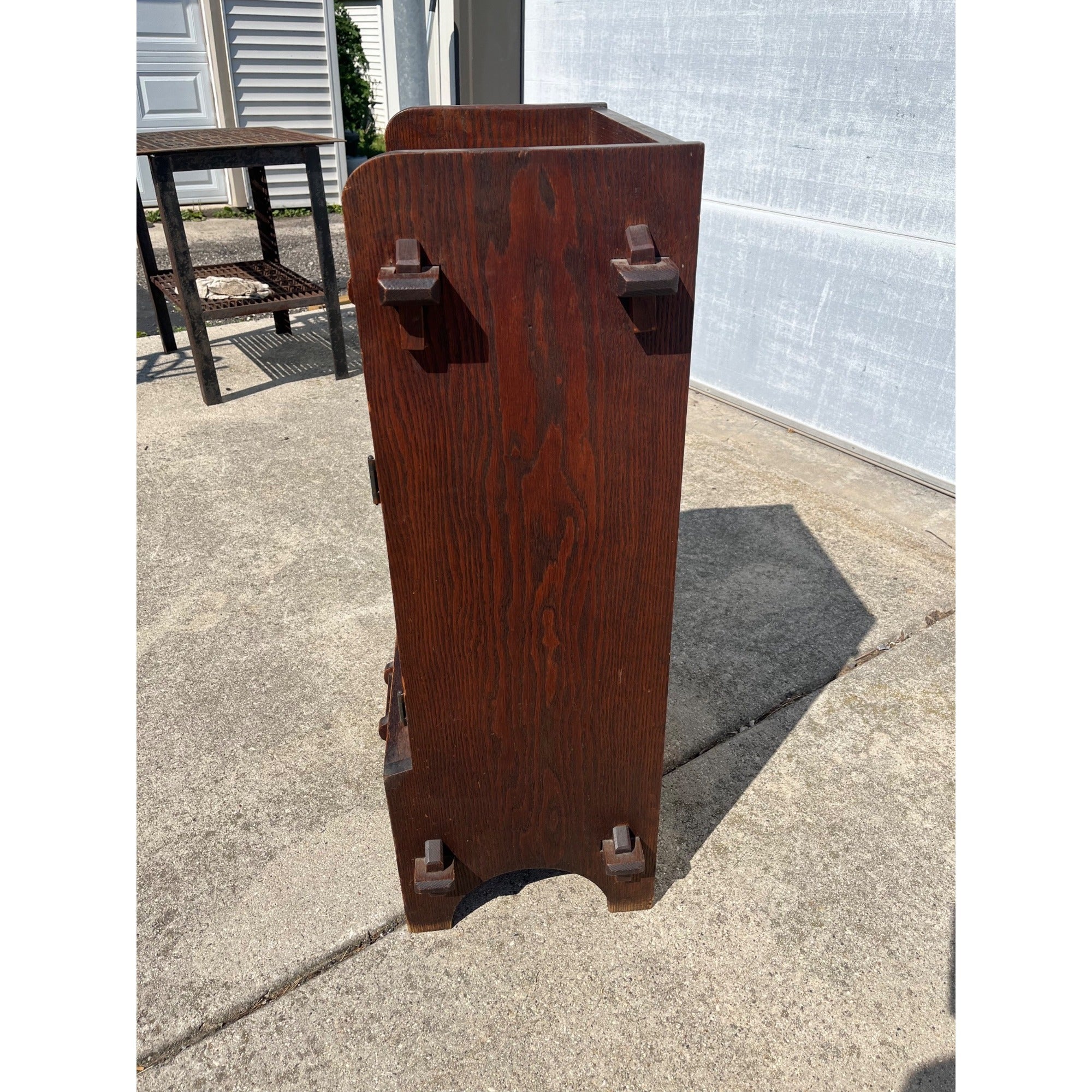 Original Antique Arts & Crafts Mission Quartersawn Oak Gentlemen's Bar Cabinet