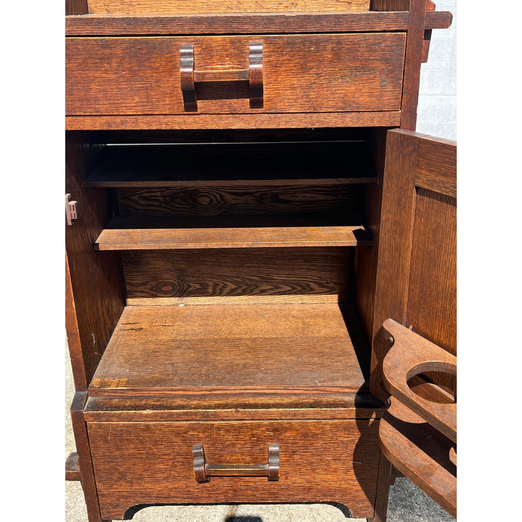 Original Antique Arts & Crafts Mission Quartersawn Oak Gentlemen's Bar Cabinet