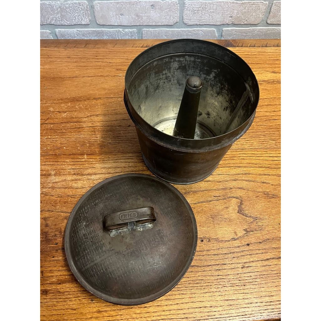 Antique 1920s Primitive Farmhouse Metal Bunt Fruit Cake Baking Mold By FRIES Co.