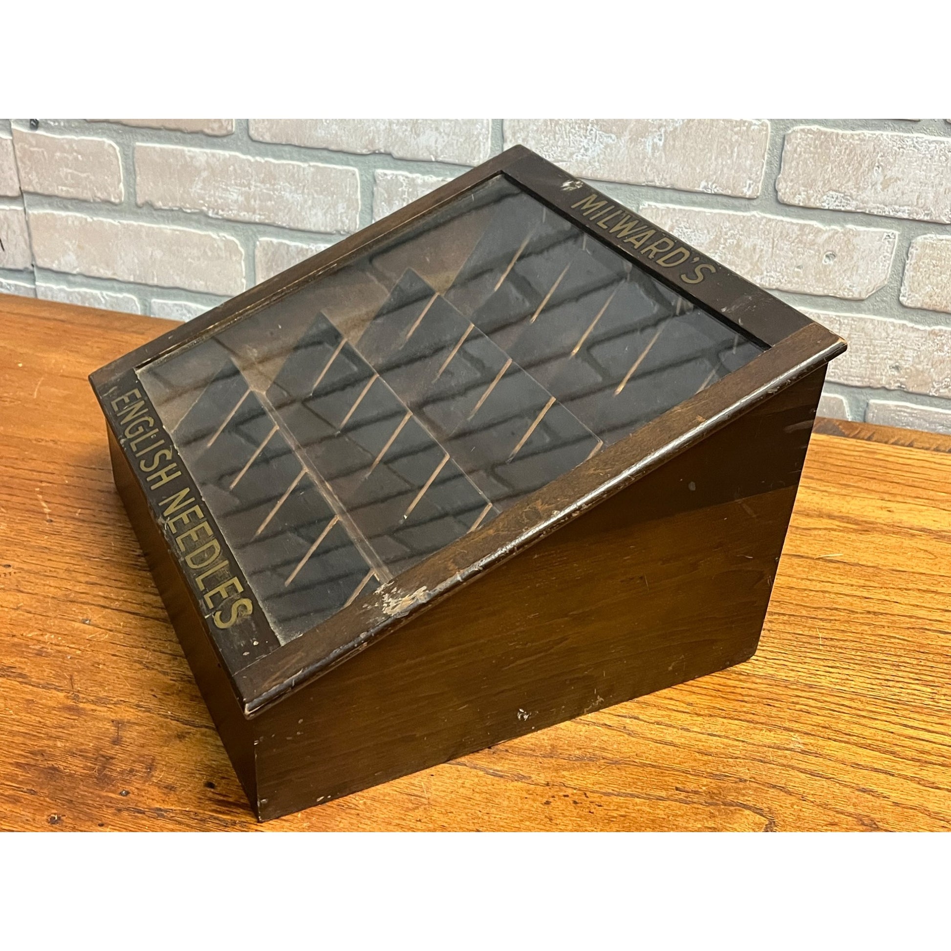 Vintage 1920s Milward's English Needles Countertop Store Display Case Advertising