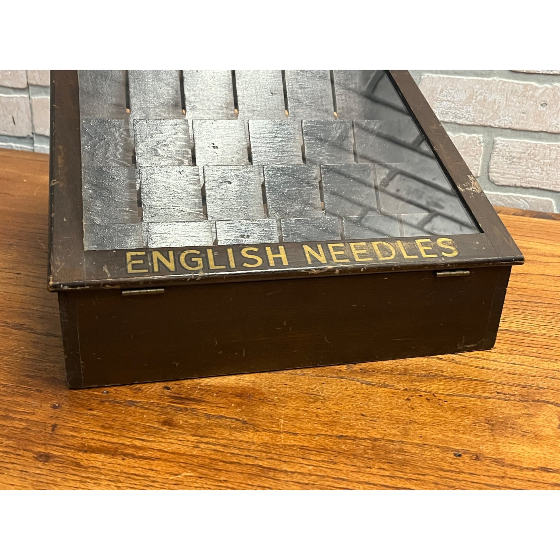 Vintage 1920s Milward's English Needles Countertop Store Display Case Advertising