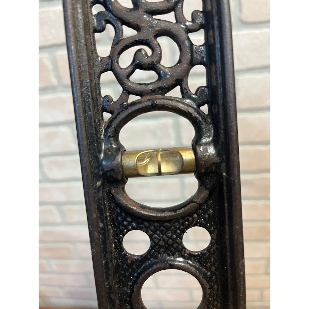 Vintage M.W. Robinson Cast Iron & Brass Bubble Level No.9 Davis Patent NY