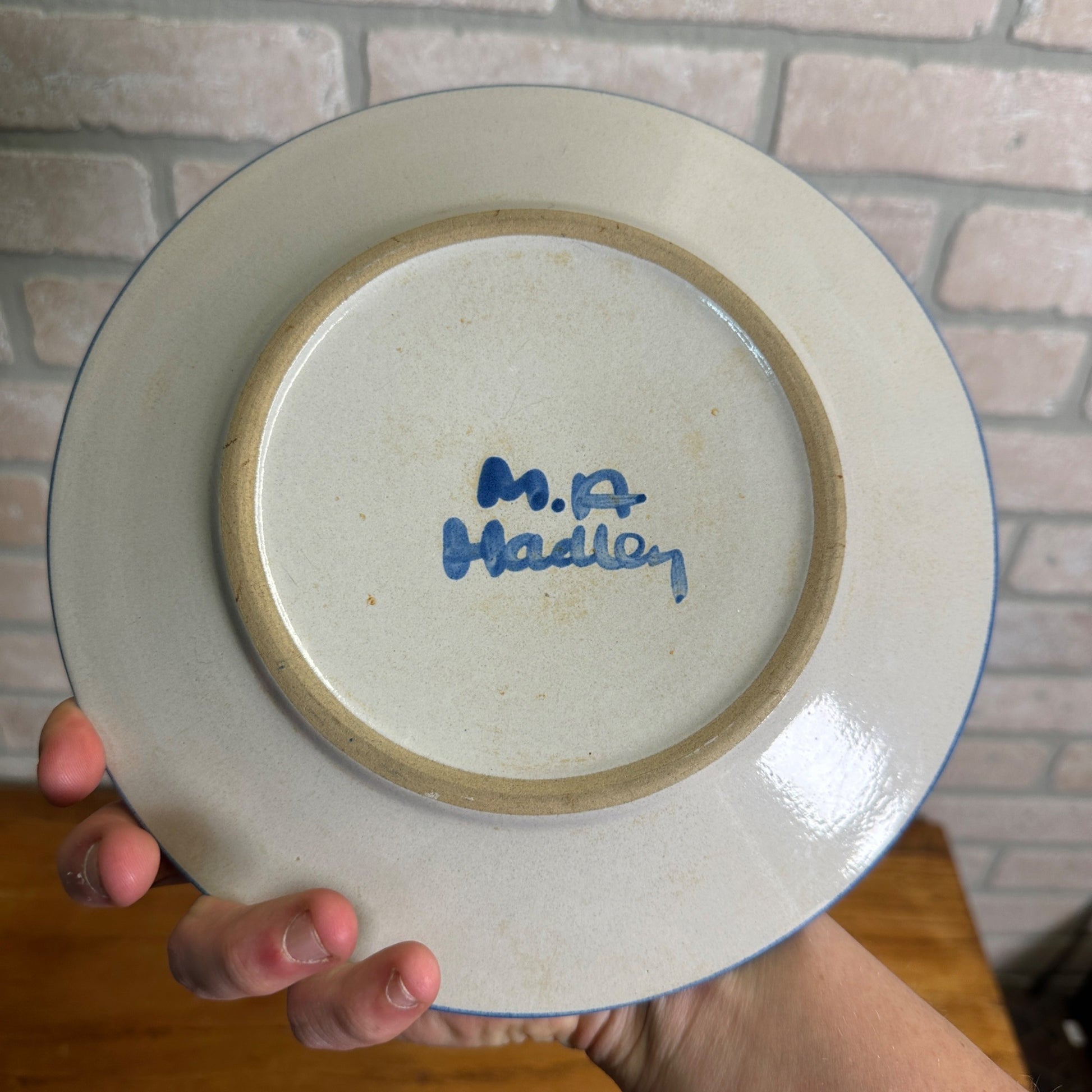 Vintage M A Hadley Pottery Dog 9" Dinner Plate Country Outdoor Theme