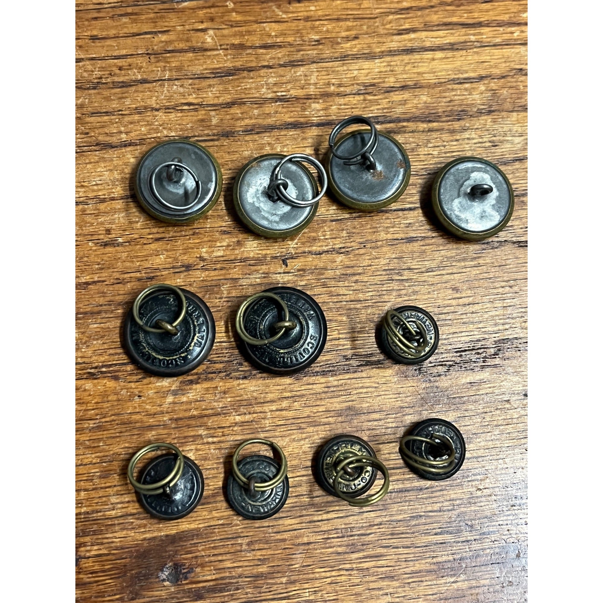 Lot of 11 WWI WW1 US Army Eagle Metal Coat Buttons Scovill & R-L Mfg Co.